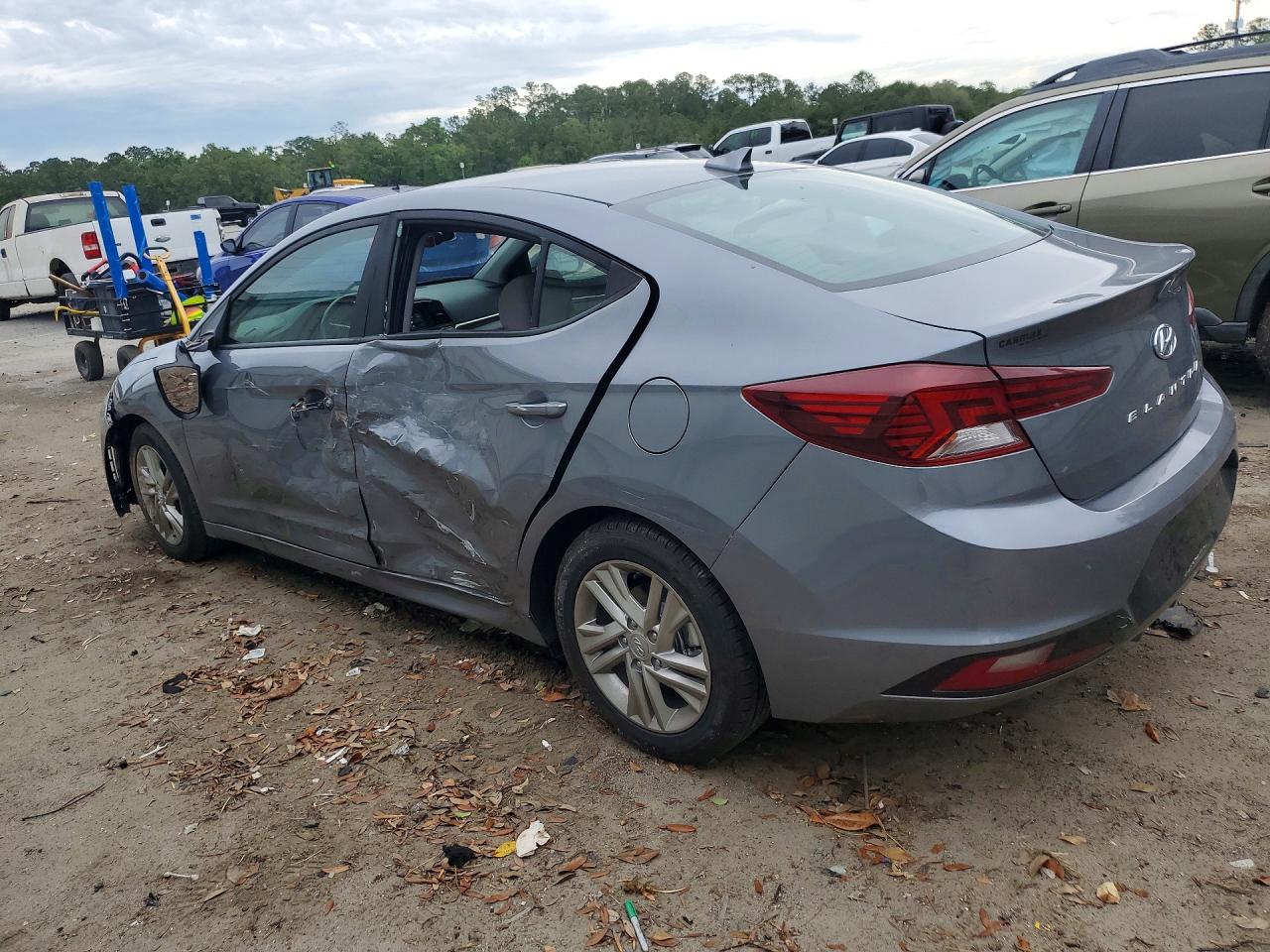 2019 HYUNDAI ELANTRA VALUE EDITION photo 3