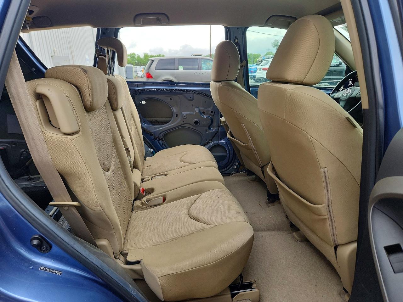 2011 TOYOTA RAV4 BASE photo 10