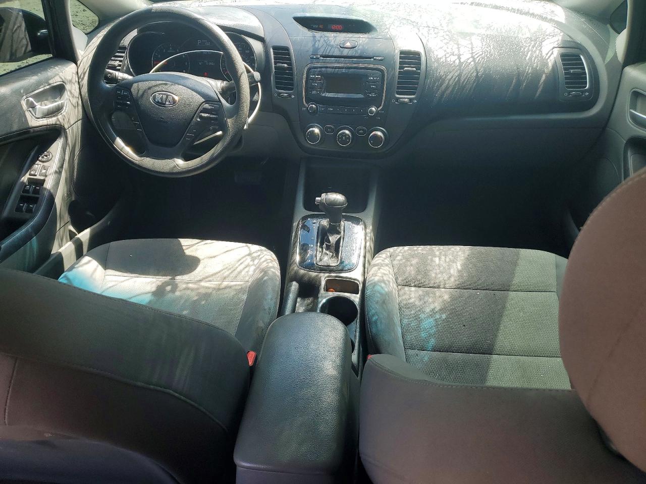 2018 KIA FORTE LX photo 8