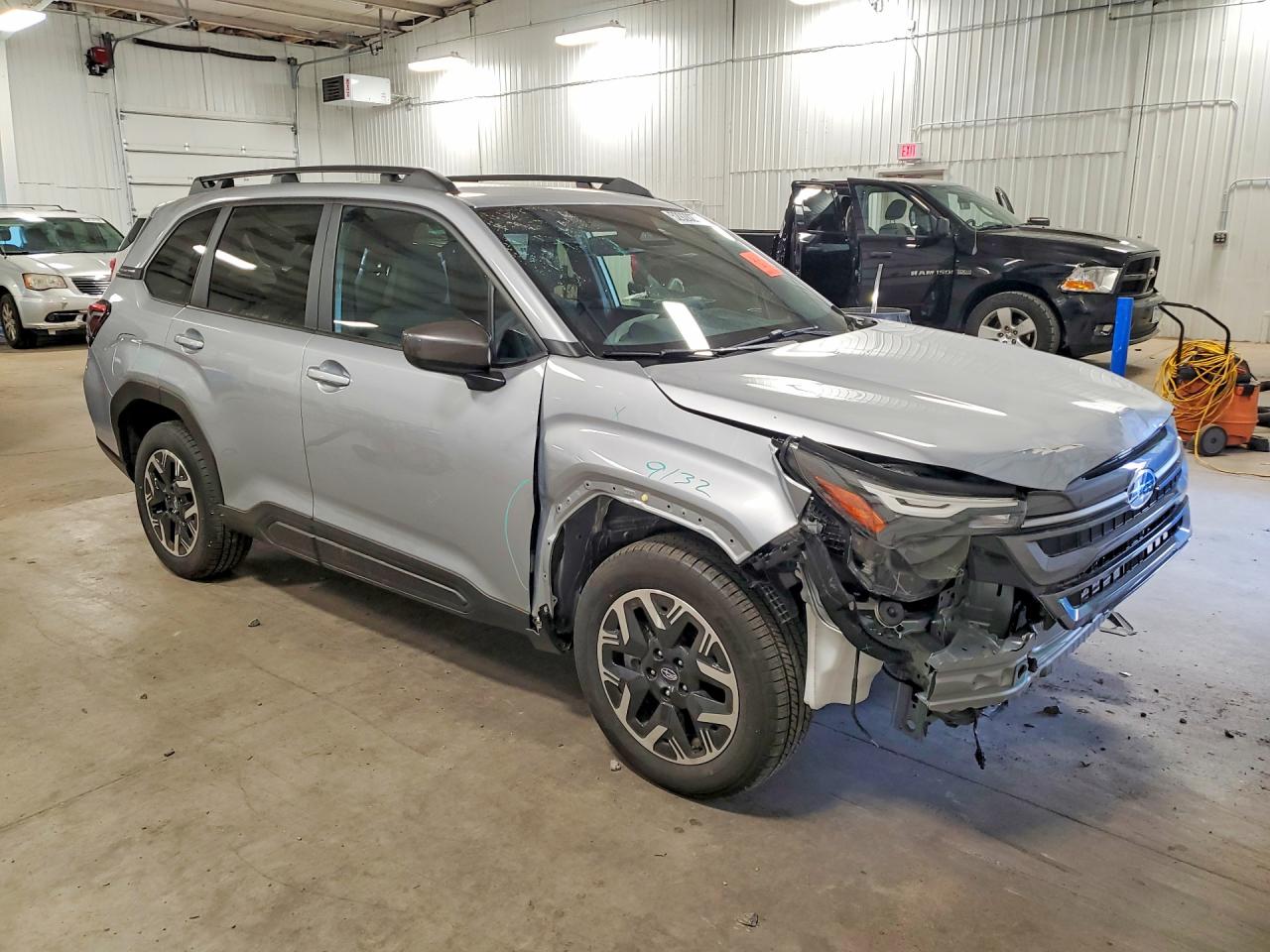 2025 SUBARU FORESTER PREMIUM photo 7