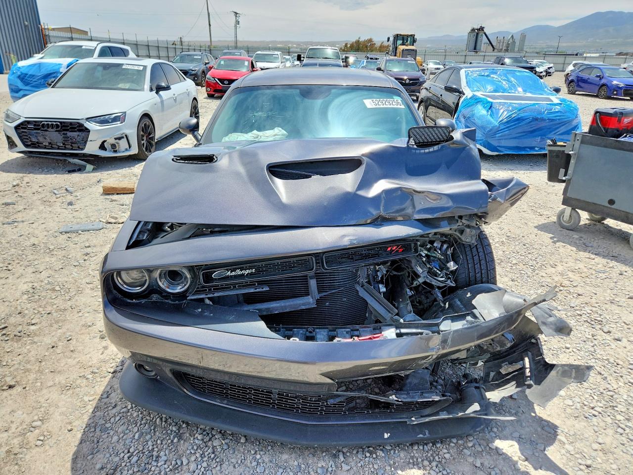 2022 DODGE CHALLENGER R photo 9