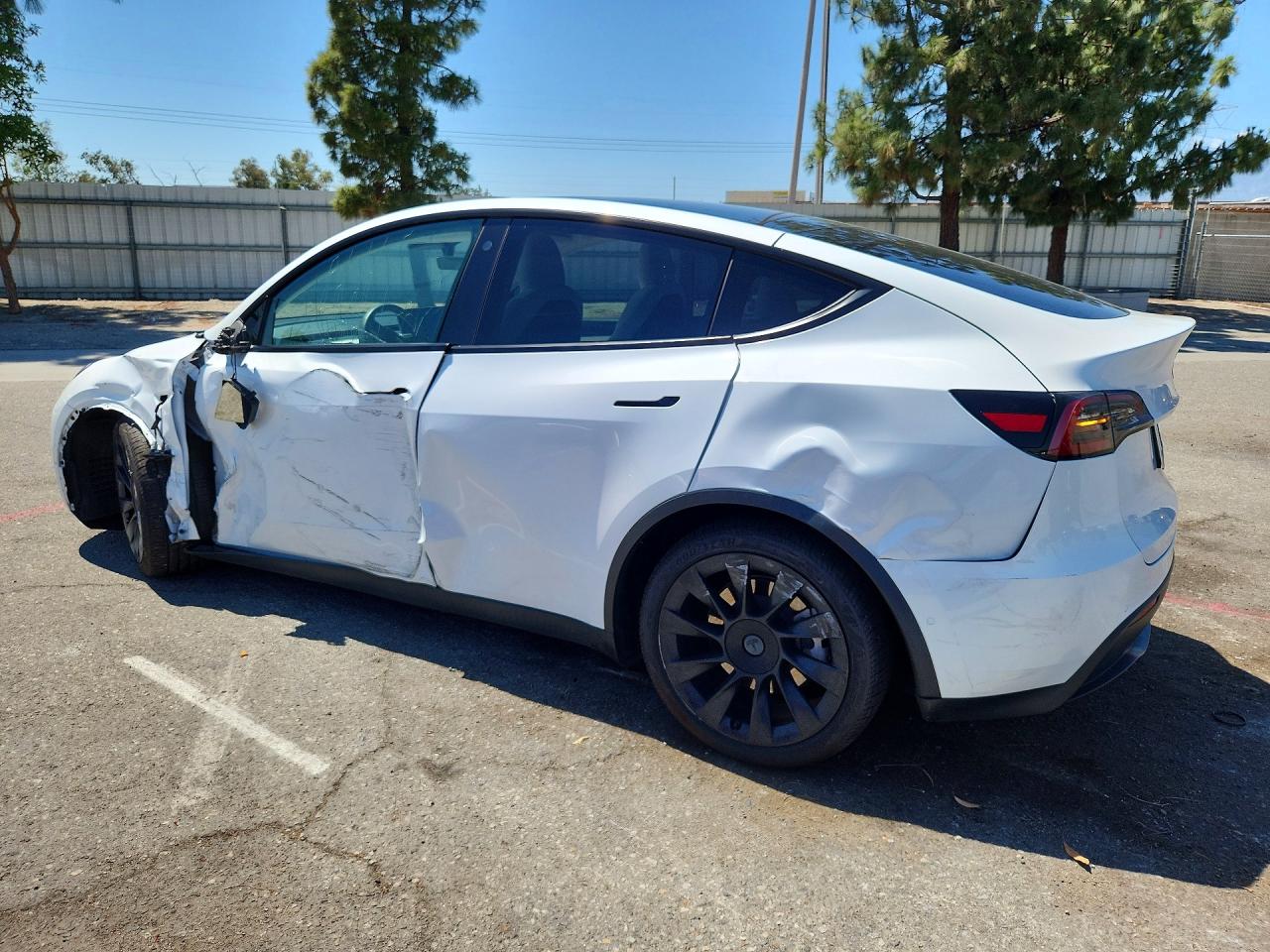 2021 TESLA MODEL Y photo 3