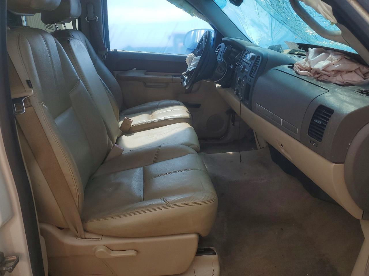 2013 CHEVROLET SILVERADO C1500 LT photo 7