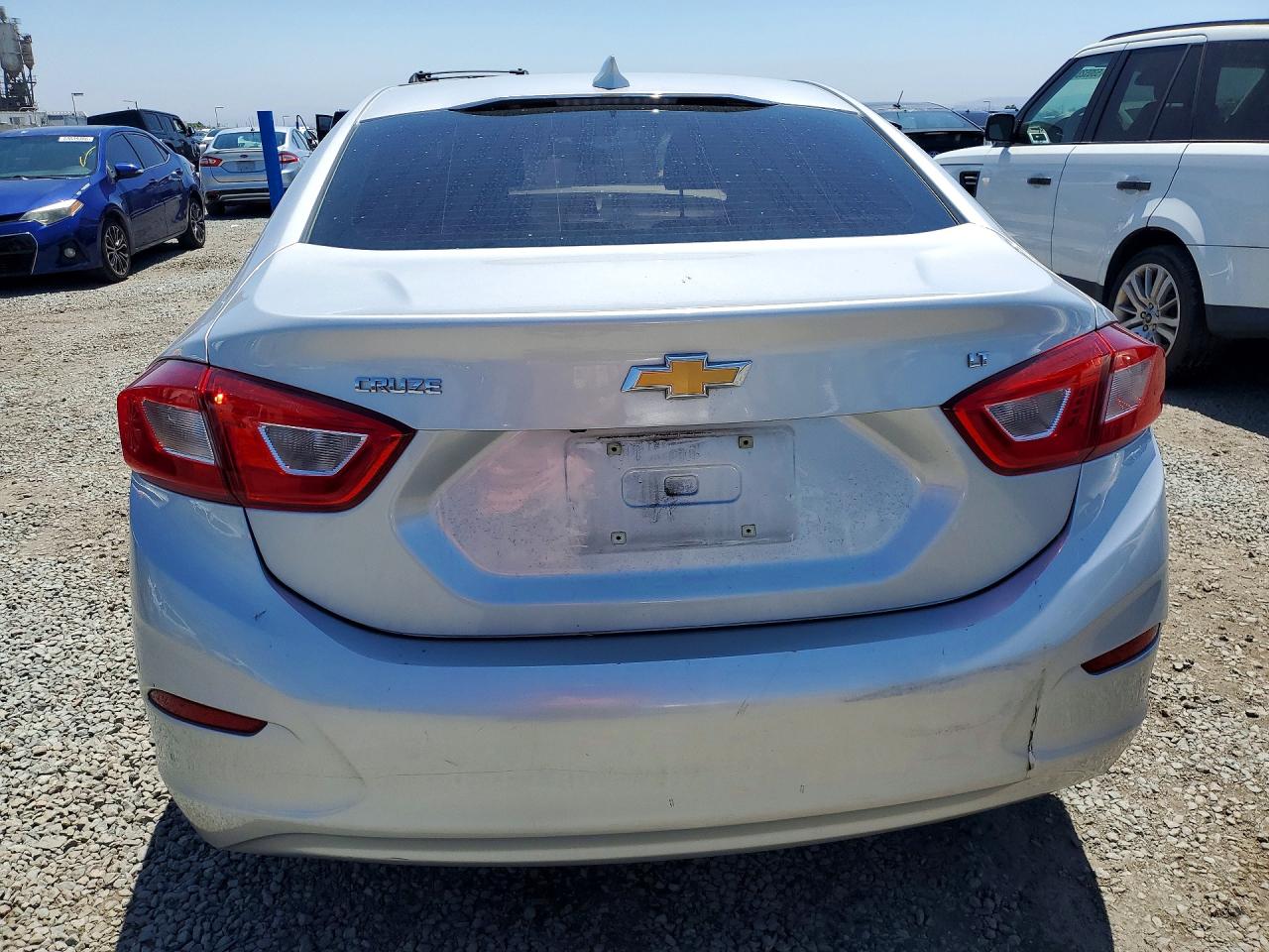 2019 CHEVROLET CRUZE LT photo 6