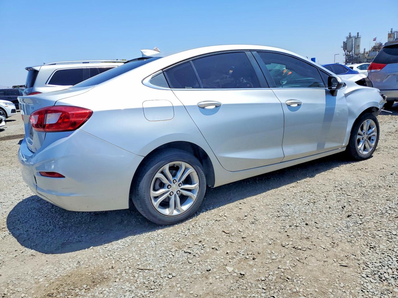 2019 CHEVROLET CRUZE LT photo 3