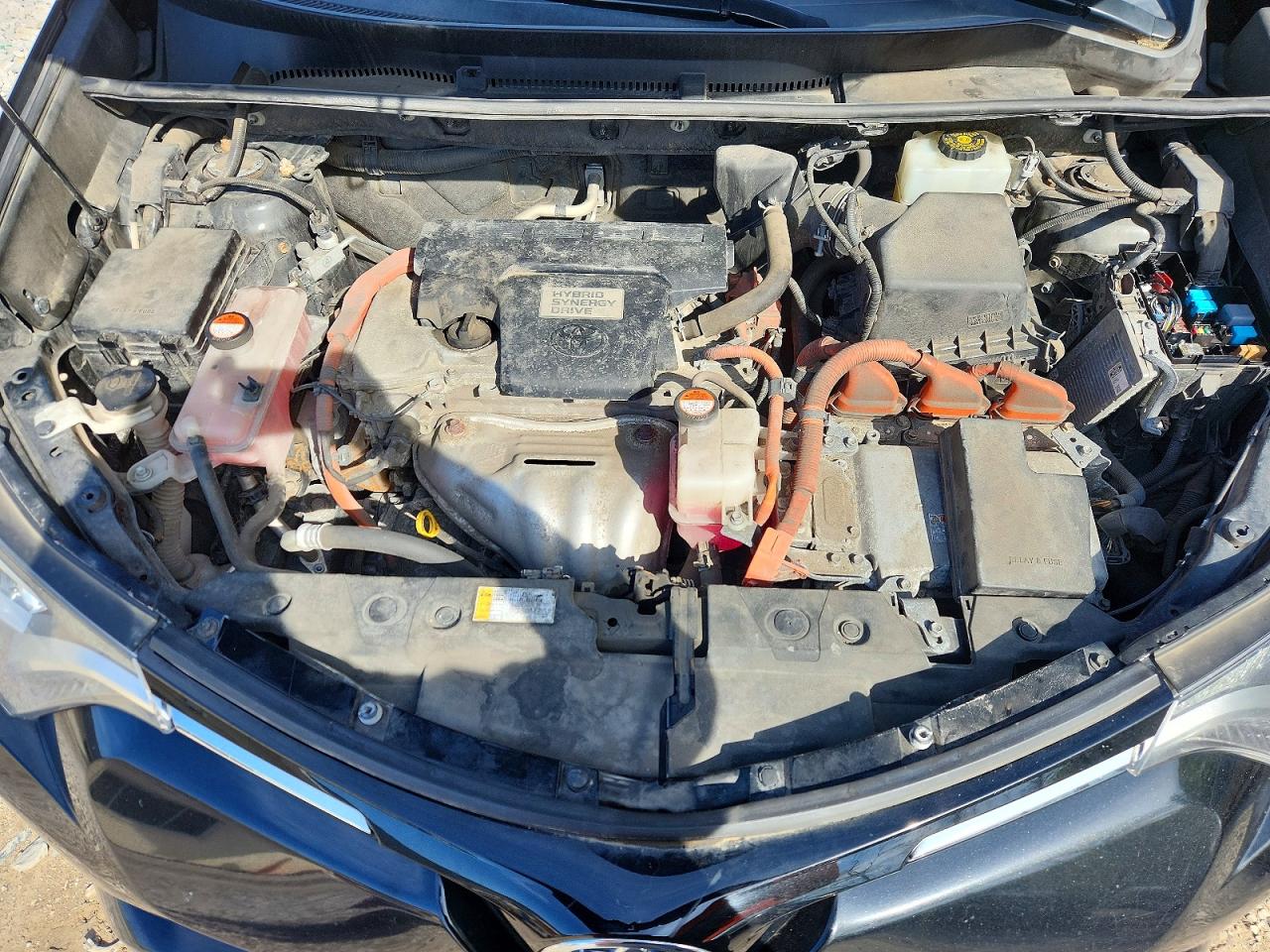 2016 TOYOTA RAV4 HV XLE photo 34