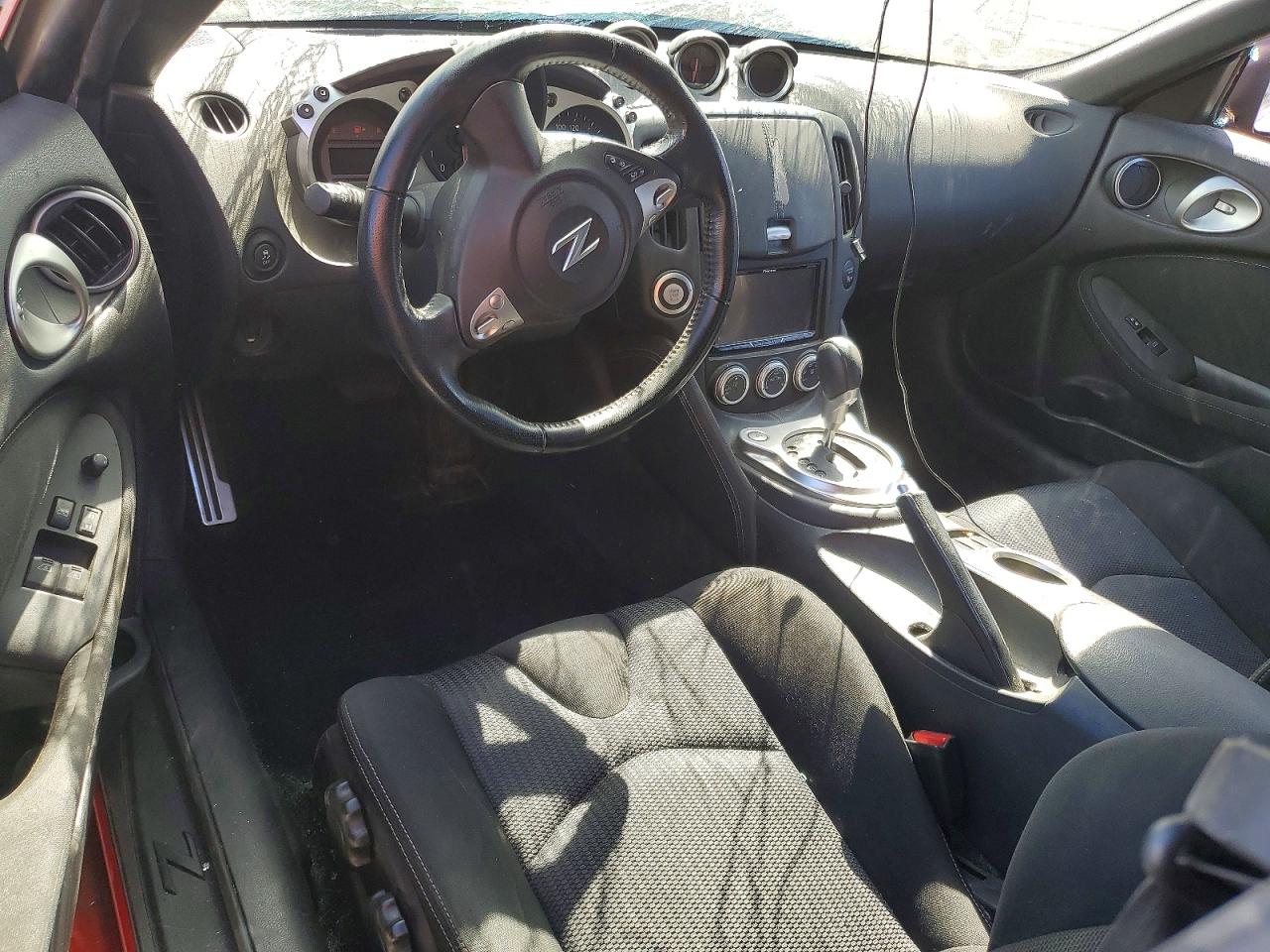 2015 NISSAN 370Z photo 8