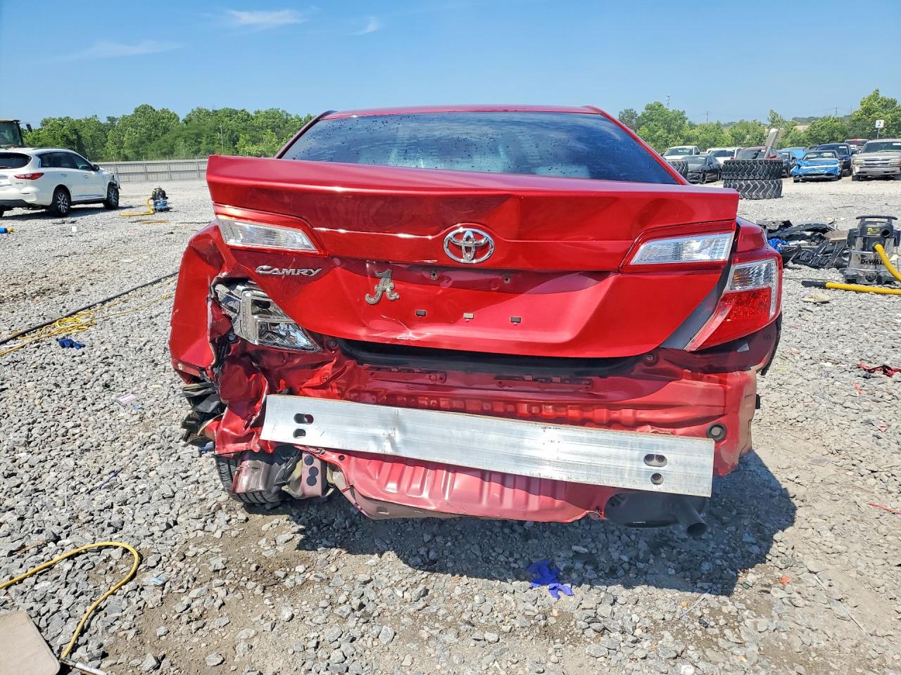 2014 TOYOTA CAMRY L photo 6