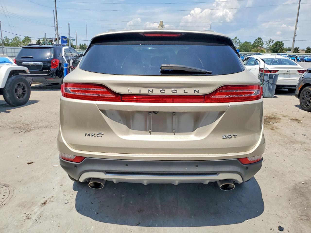 2017 LINCOLN MKC PREMIERE photo 16