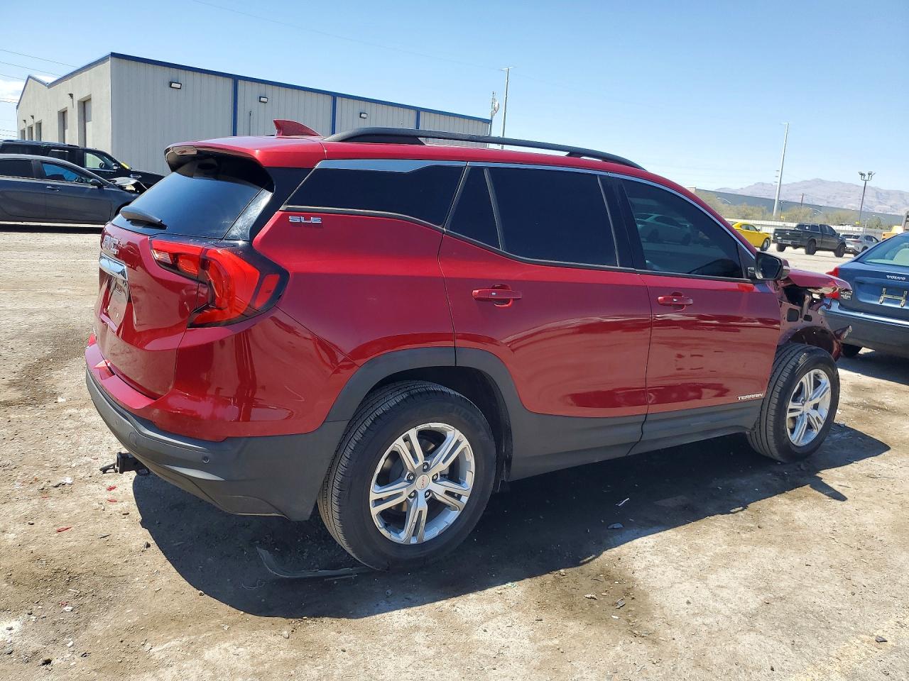 2018 GMC TERRAIN SLE photo 7