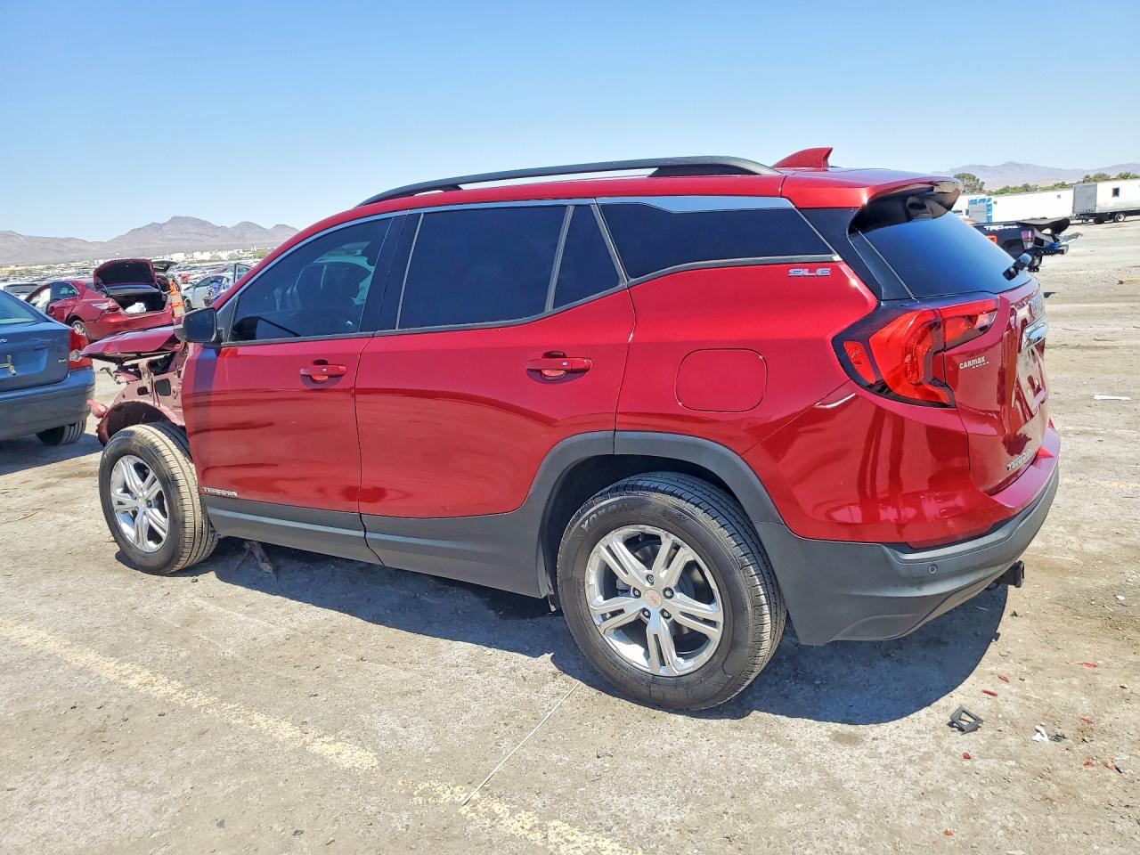 2018 GMC TERRAIN SLE photo 4