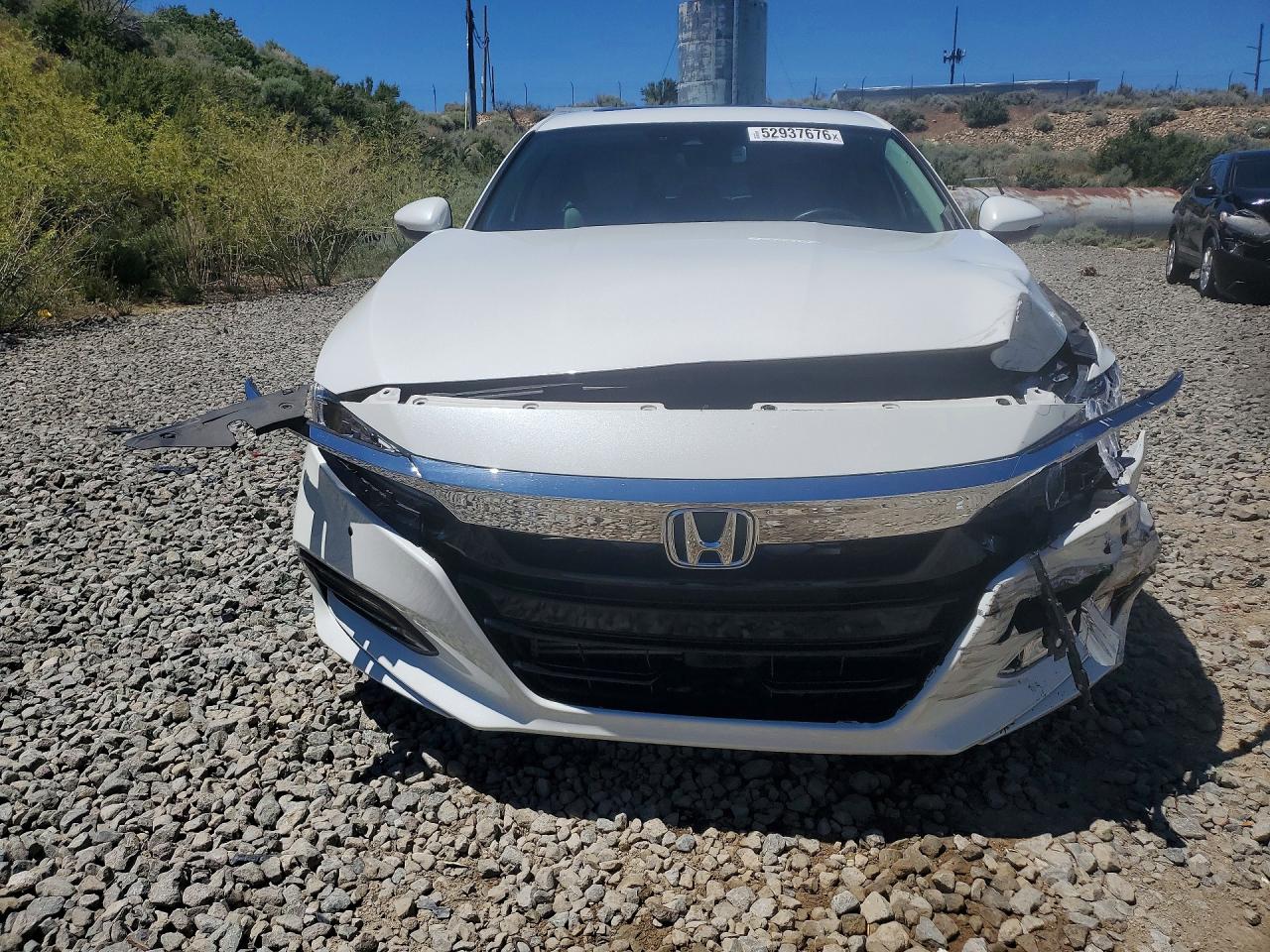 2018 HONDA ACCORD TOURING photo 9