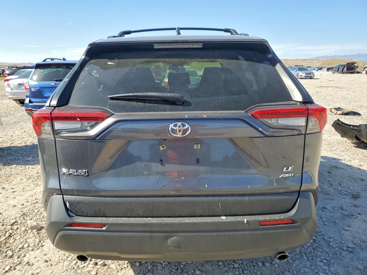 2019 TOYOTA RAV4 LE photo 11