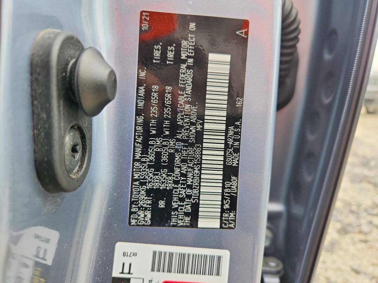 2021 TOYOTA HIGHLANDER LE photo 25