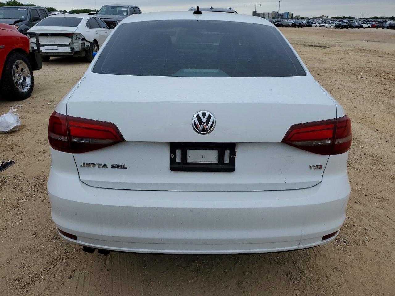 2016 VOLKSWAGEN JETTA SEL photo 11
