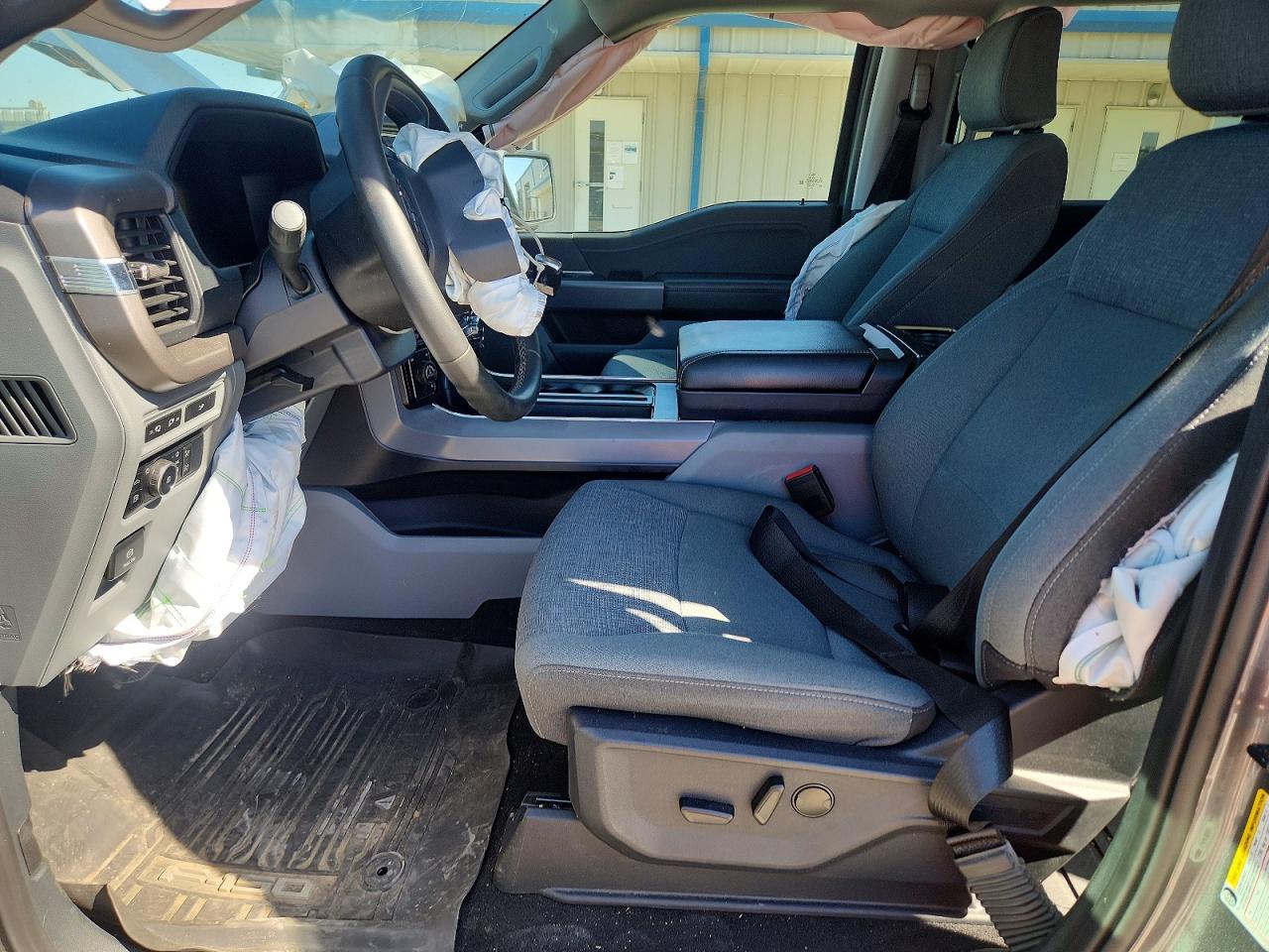 2024 FORD F150 XLT photo 13