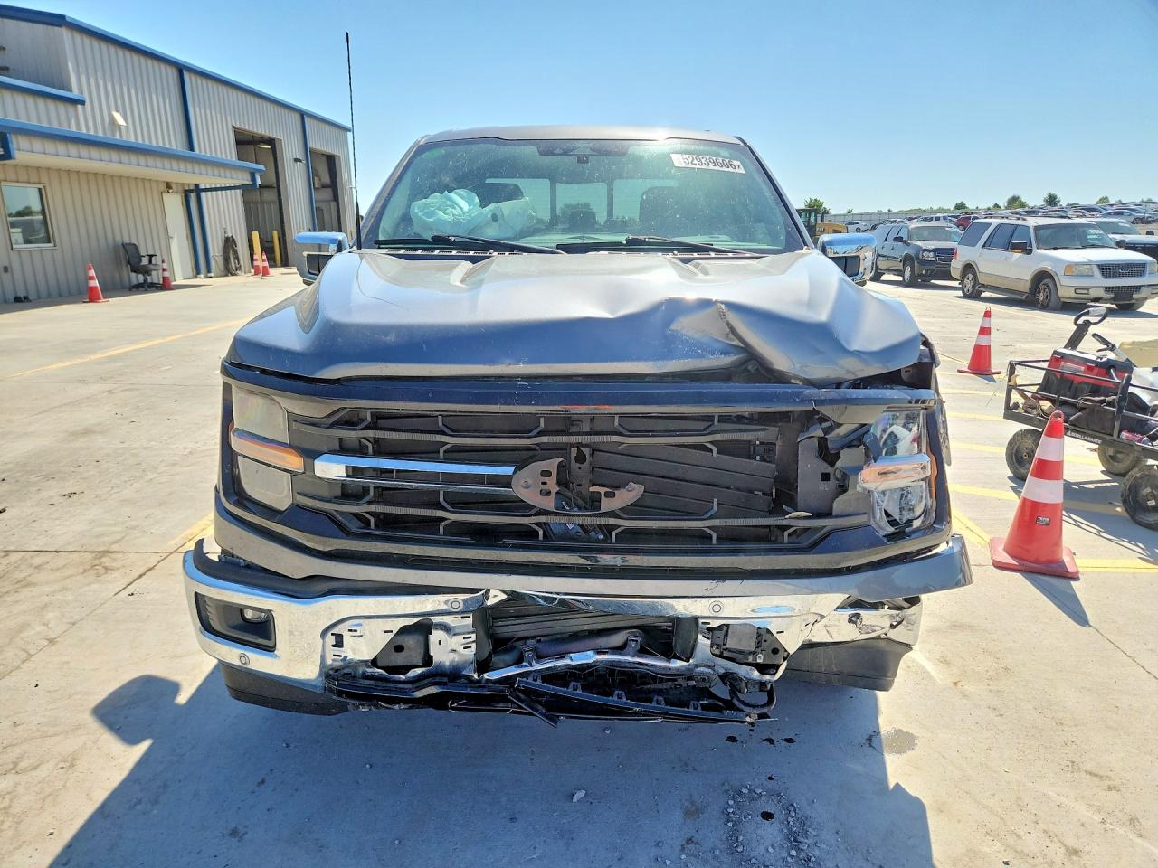 2024 FORD F150 XLT photo 9