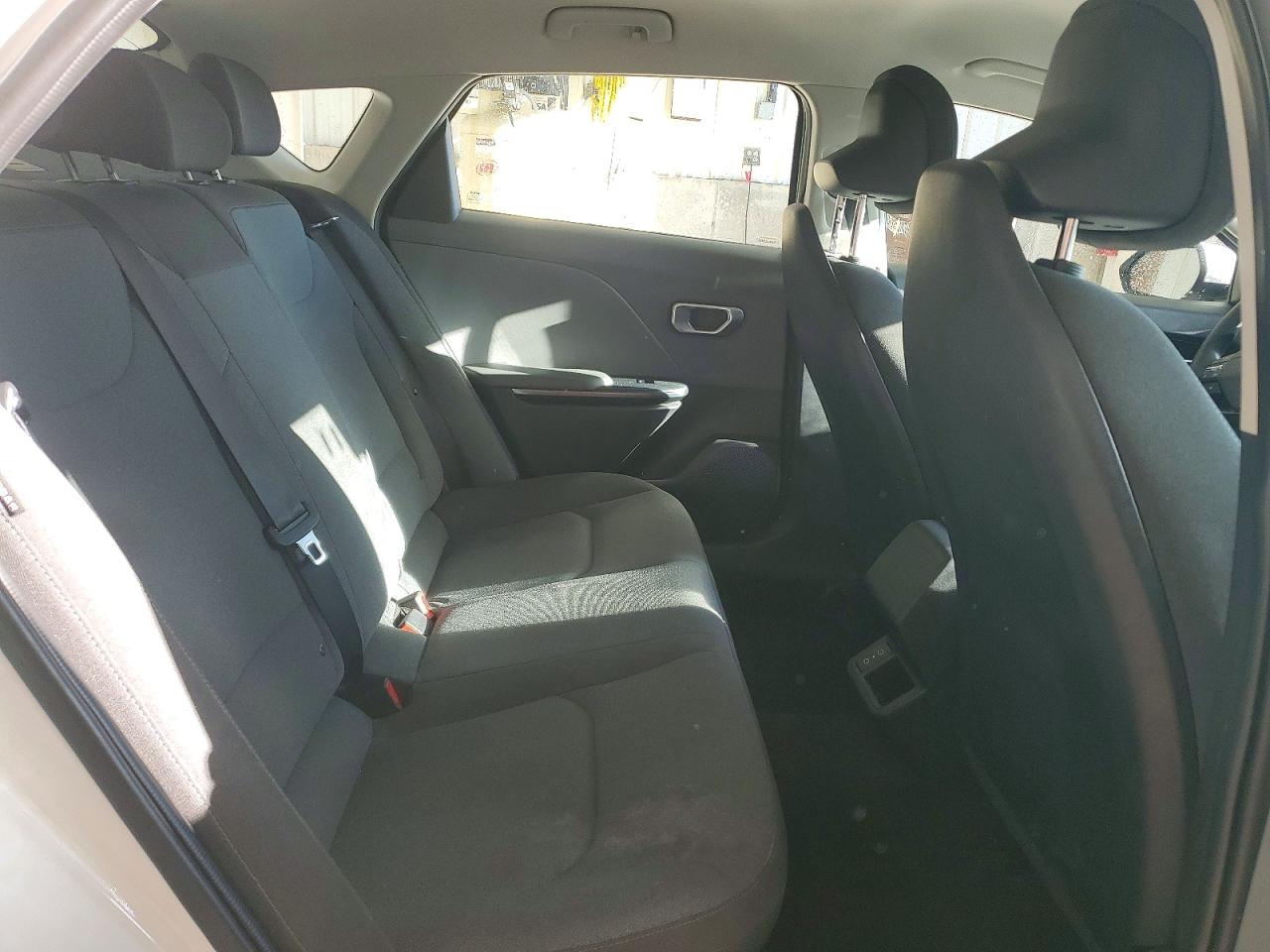 2025 KIA K4 LXS photo 28
