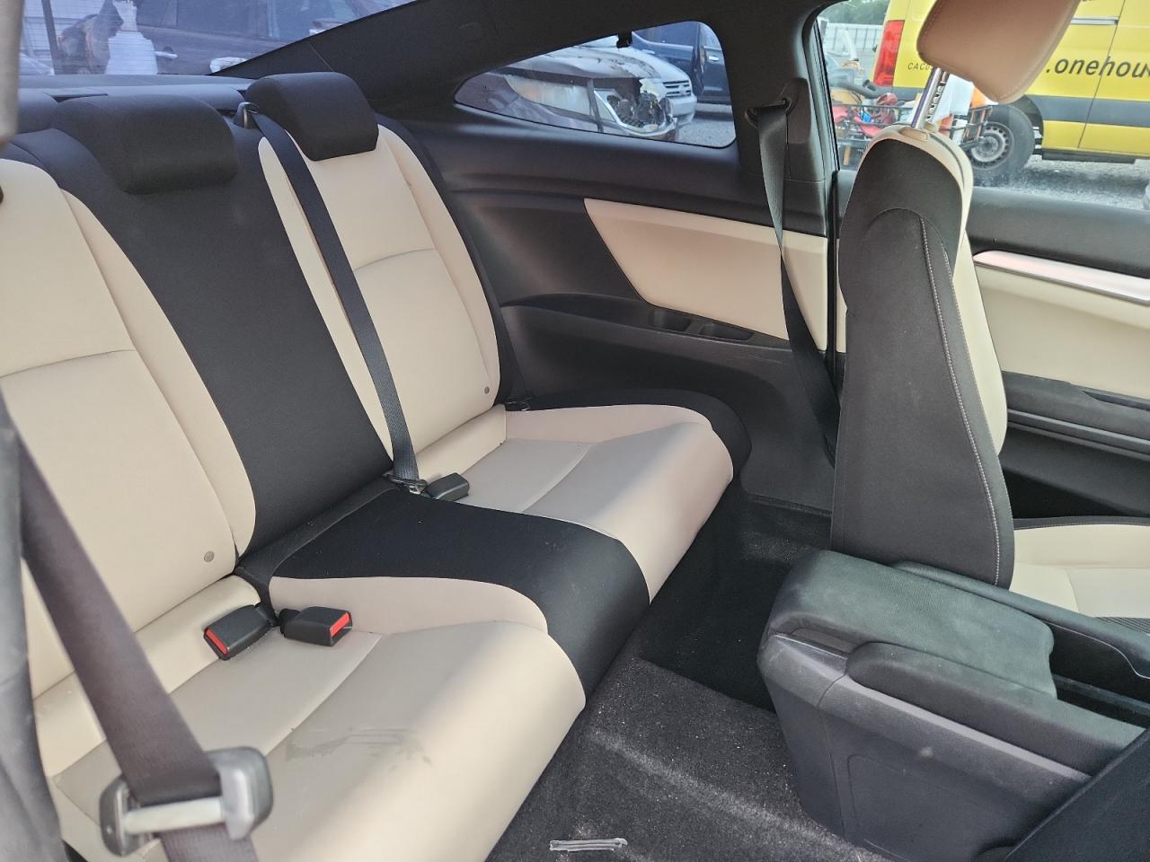 2016 HONDA CIVIC LX photo 19