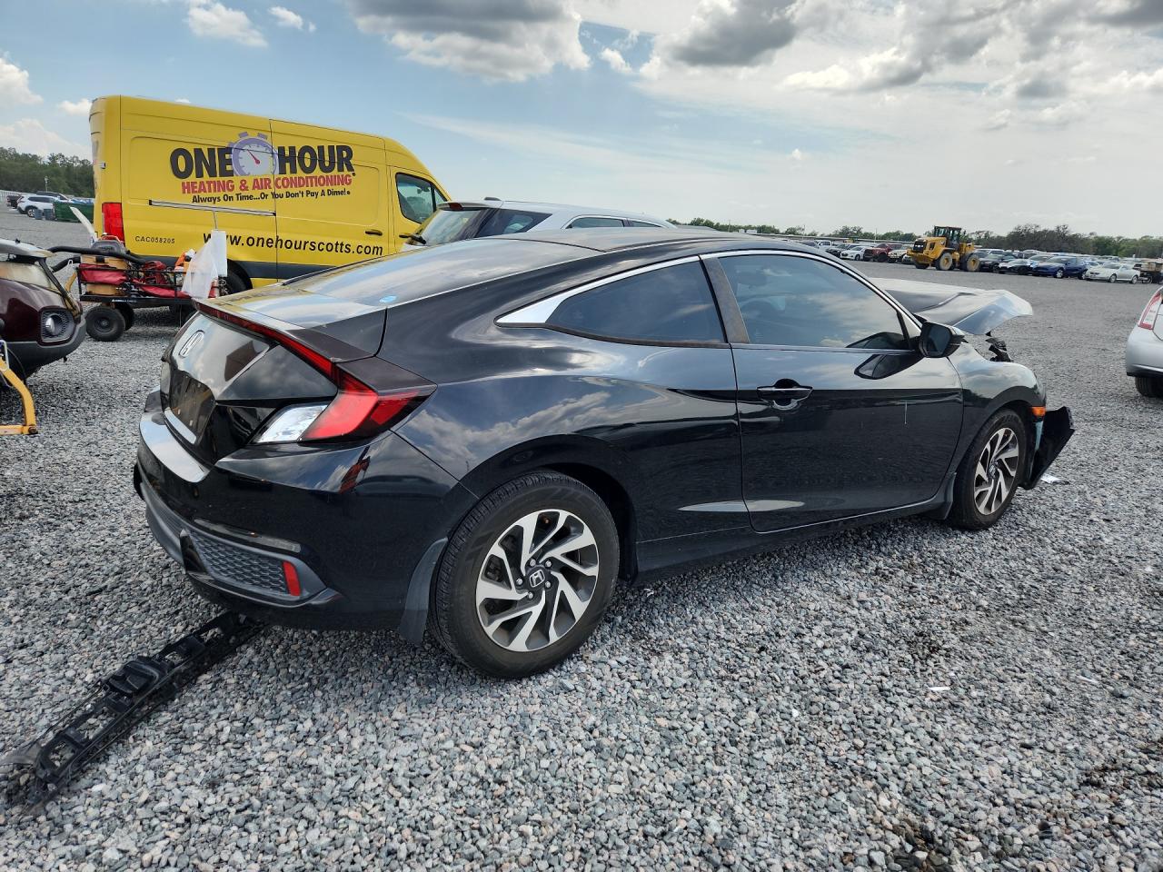 2016 HONDA CIVIC LX photo 5
