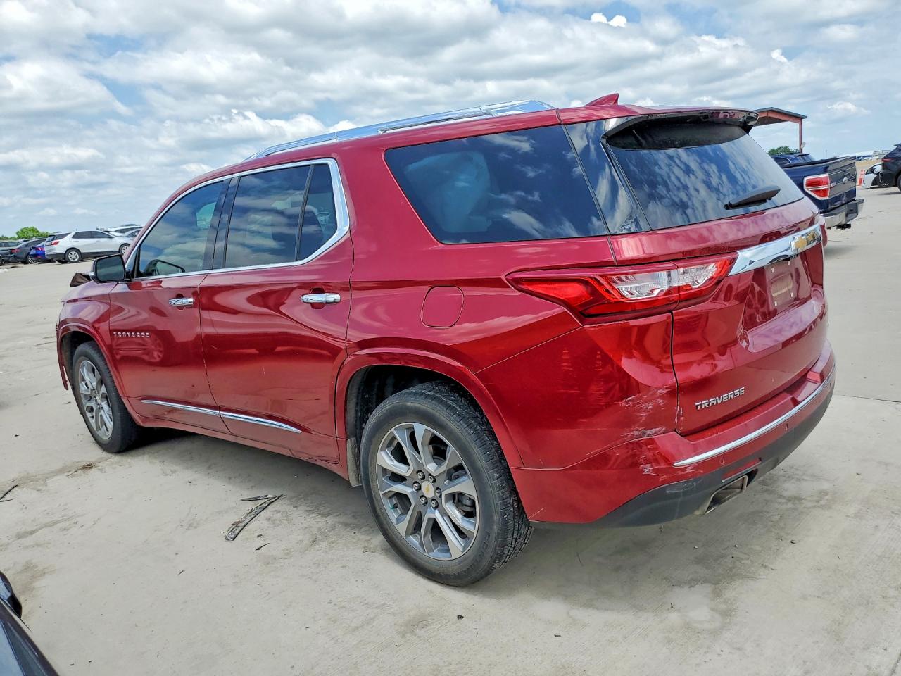 2020 CHEVROLET TRAVERSE PREMIER photo 3