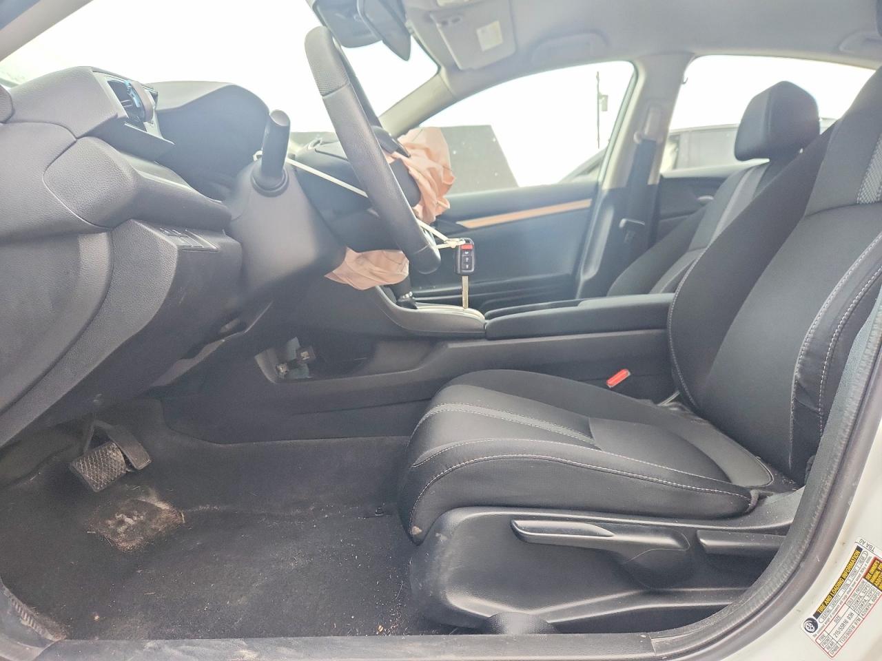 2020 HONDA CIVIC LX photo 19