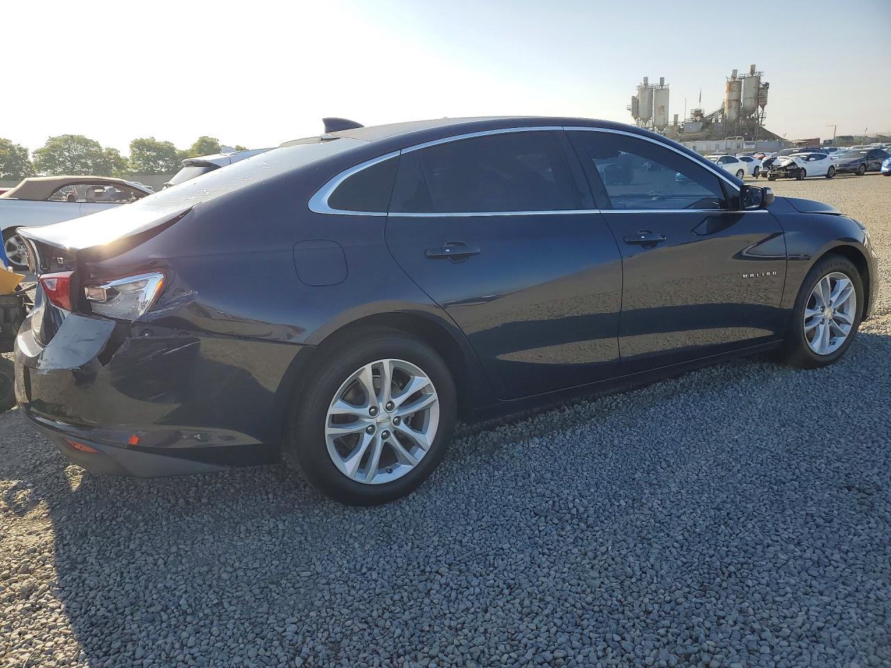 2016 CHEVROLET MALIBU LT photo 5