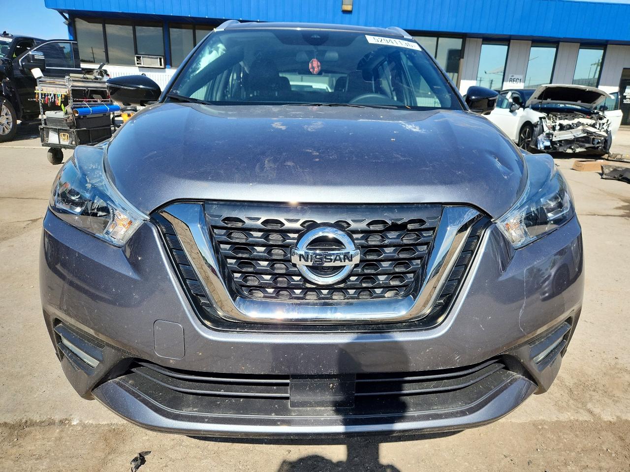 2020 NISSAN KICKS SR photo 9