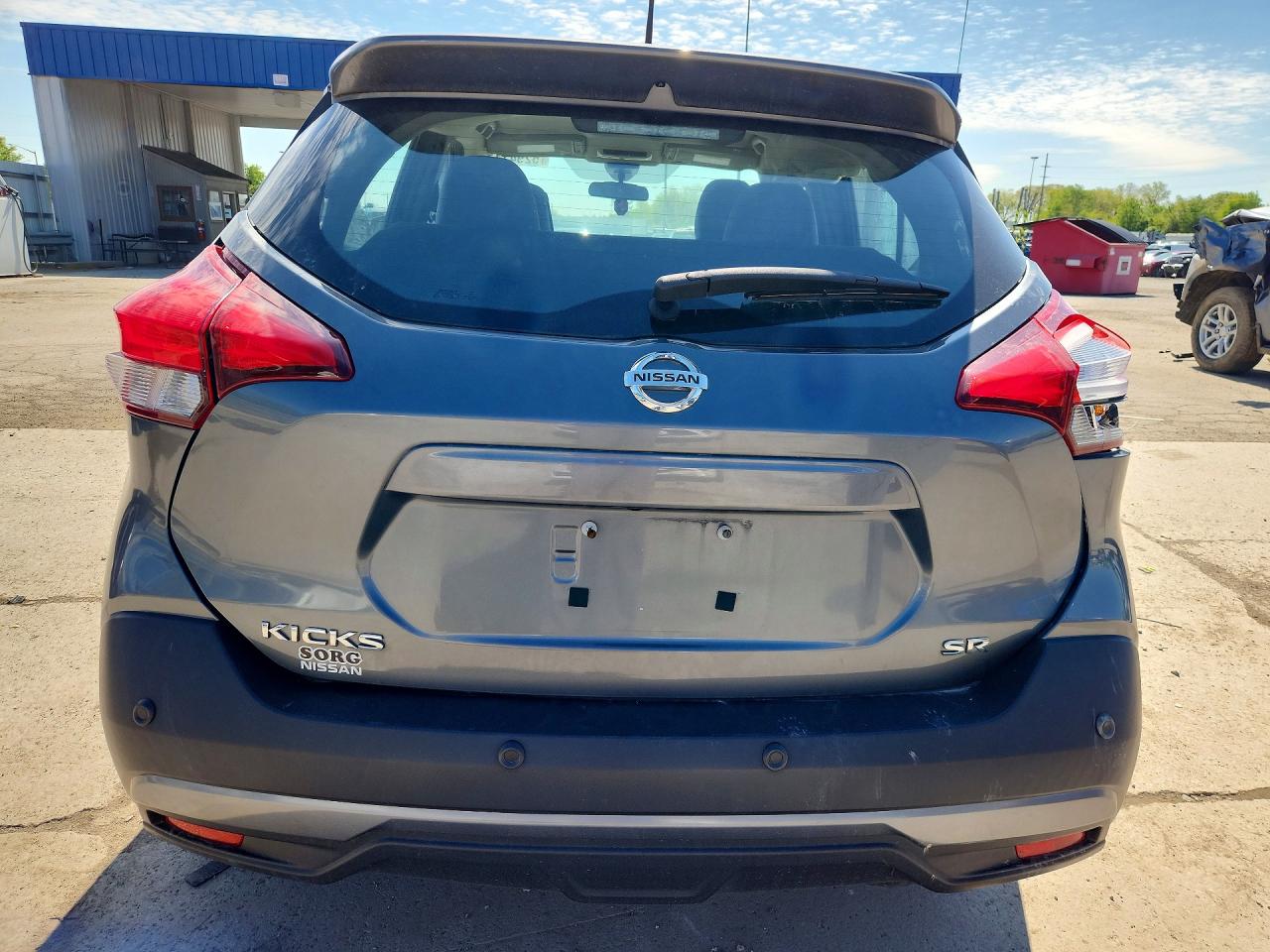2020 NISSAN KICKS SR photo 11