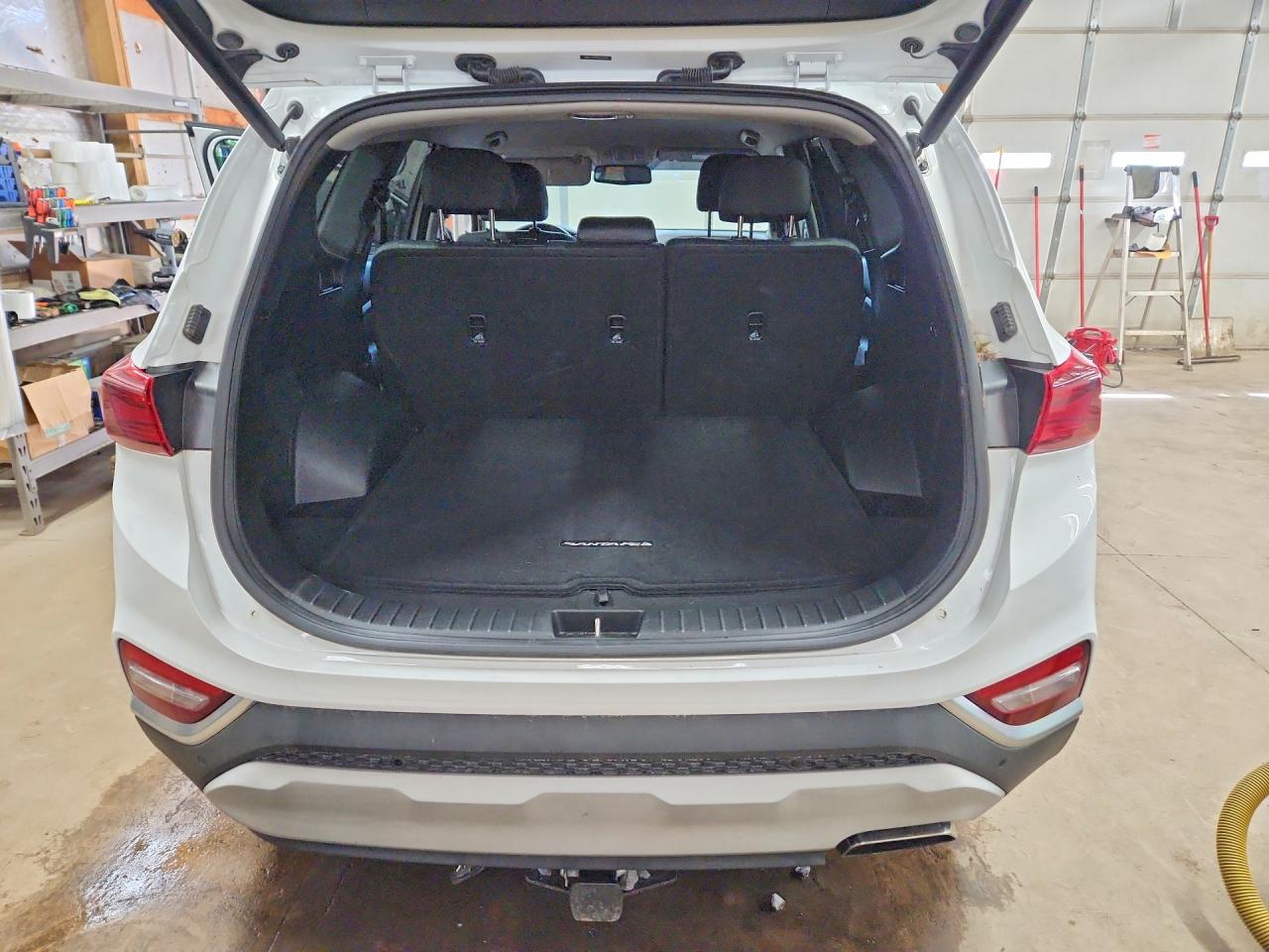 2019 HYUNDAI SANTA FE SEL PLUS 2.4L photo 16