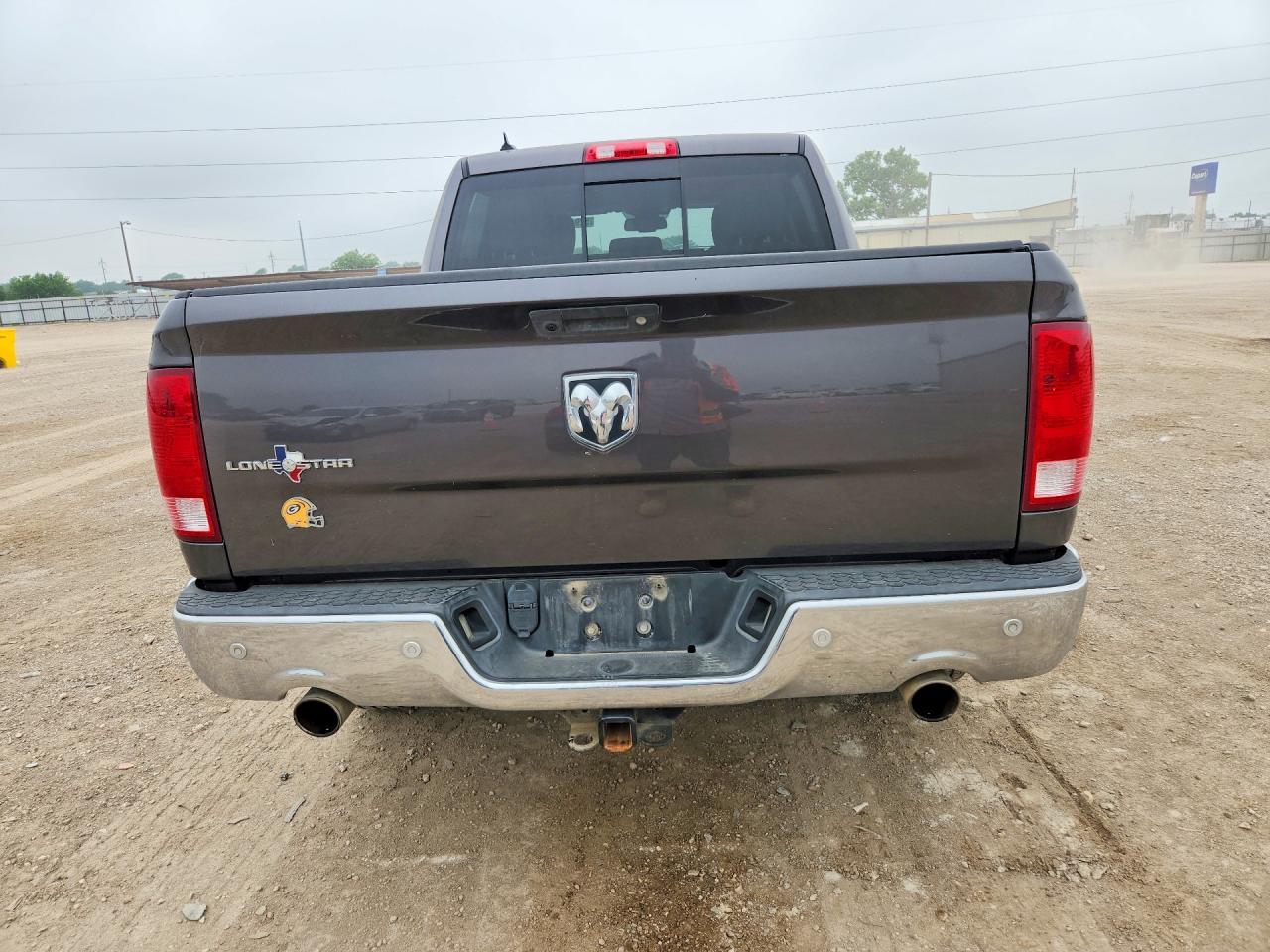 2016 RAM 1500 SLT photo 6