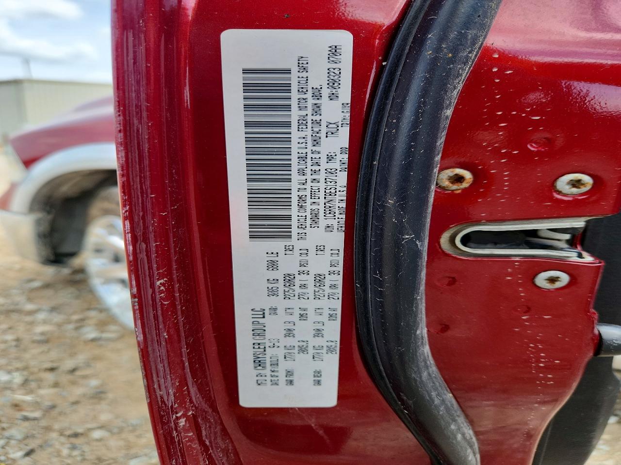 2014 RAM 1500 LARAMIE photo 13