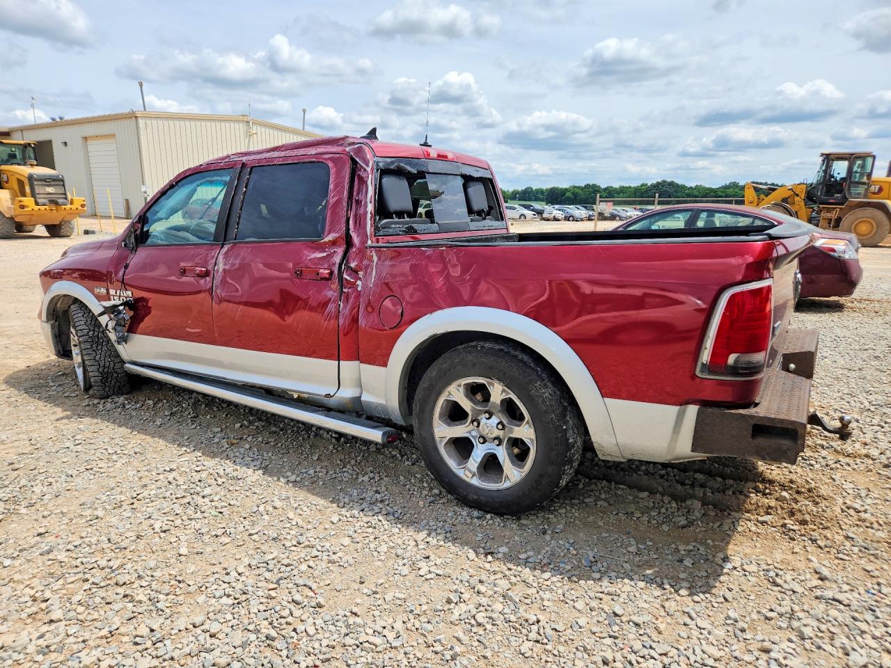 2014 RAM 1500 LARAMIE photo 2