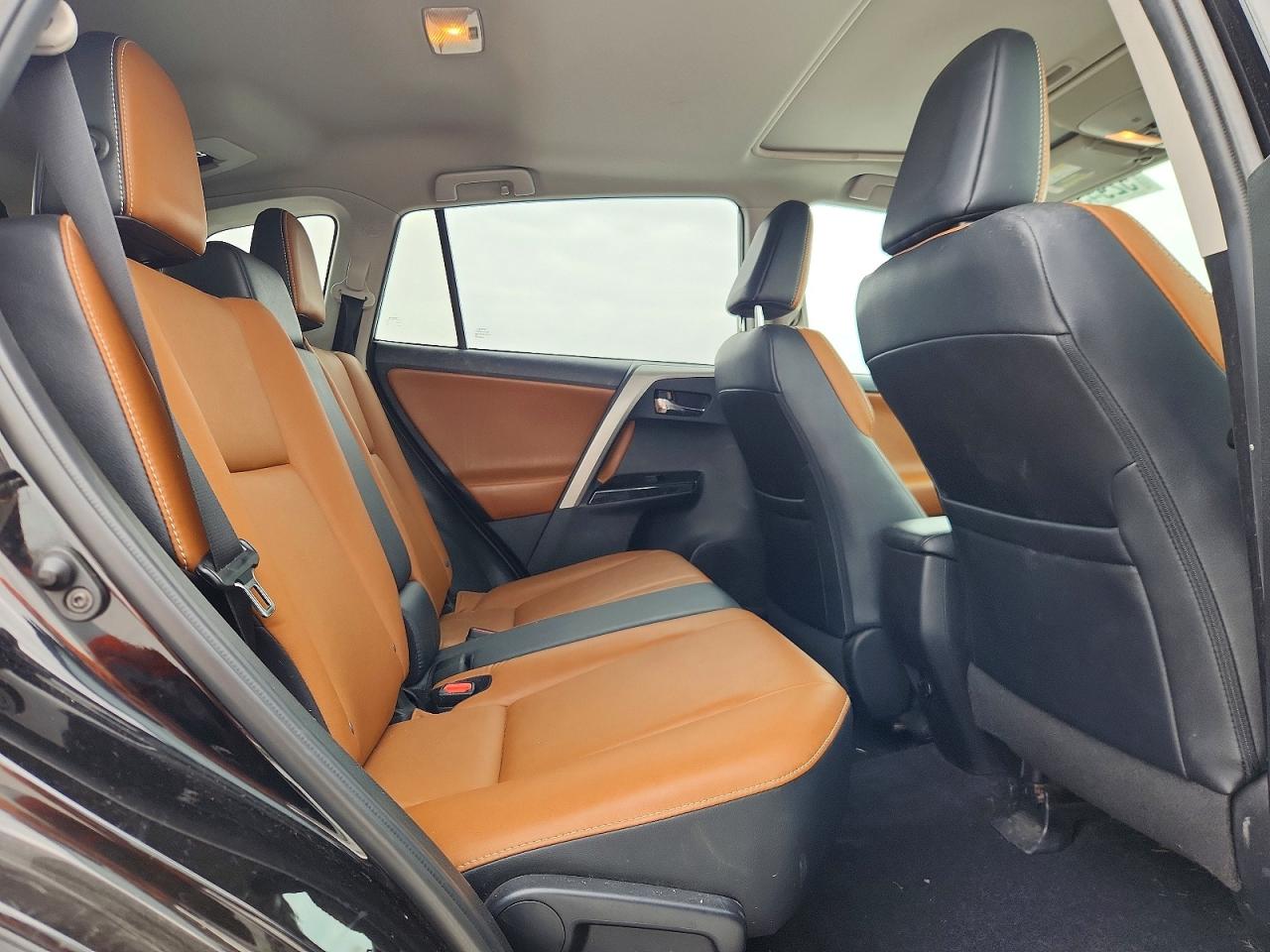 2018 TOYOTA RAV4 LIMITED photo 11