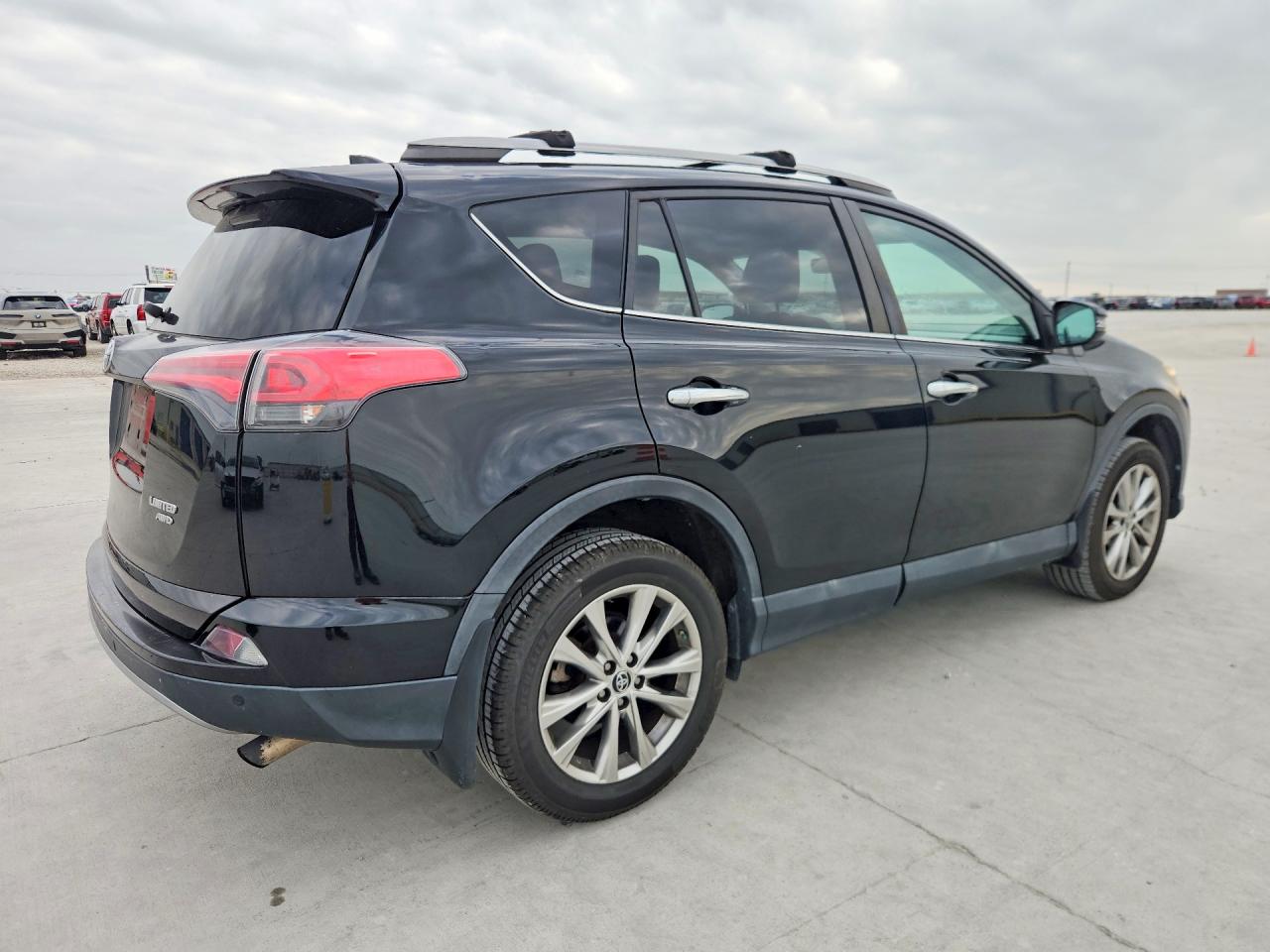 2018 TOYOTA RAV4 LIMITED photo 3