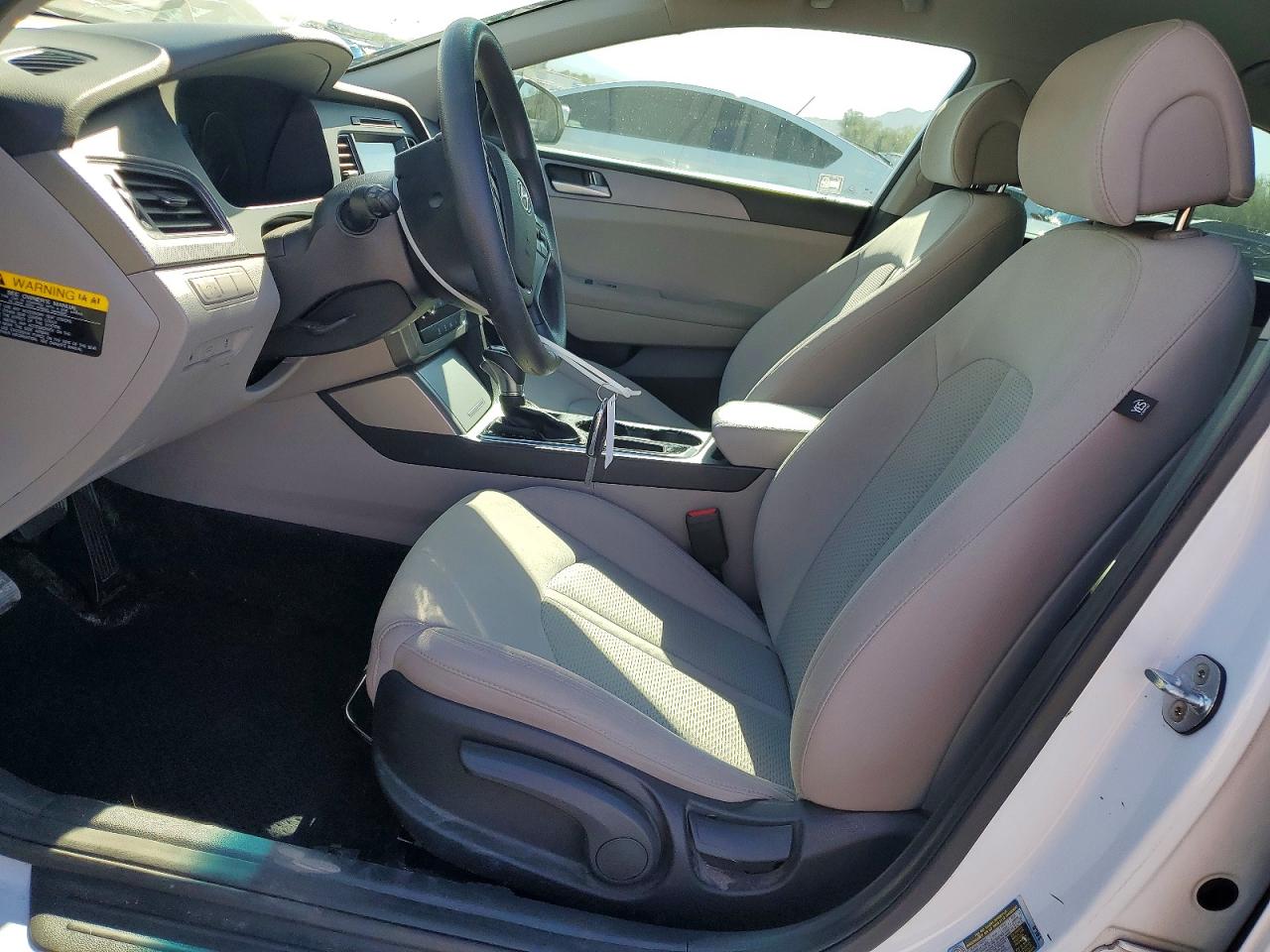 2016 HYUNDAI SONATA SE photo 19