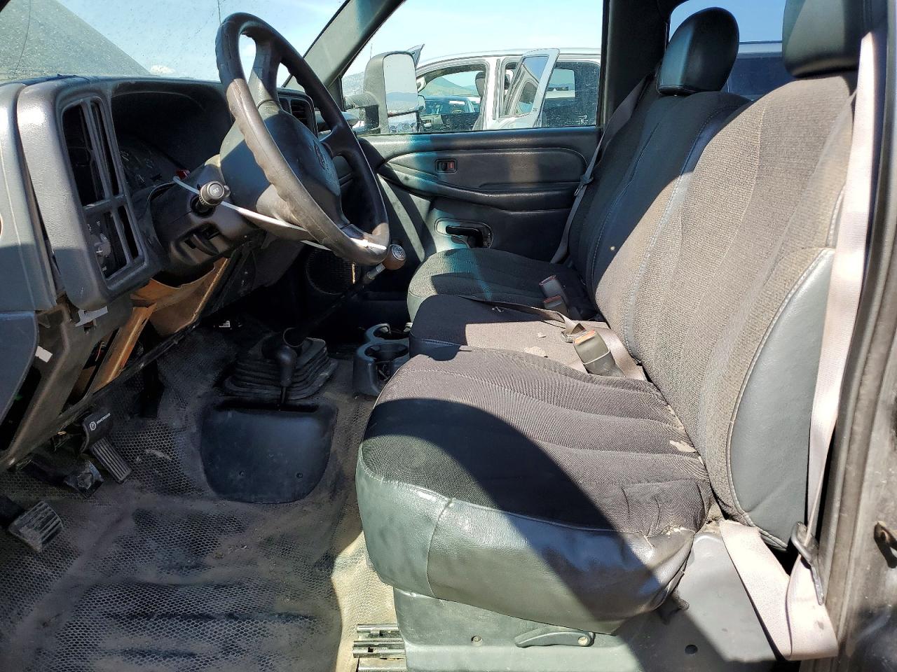2002 CHEVROLET SILVERADO K3500 photo 13