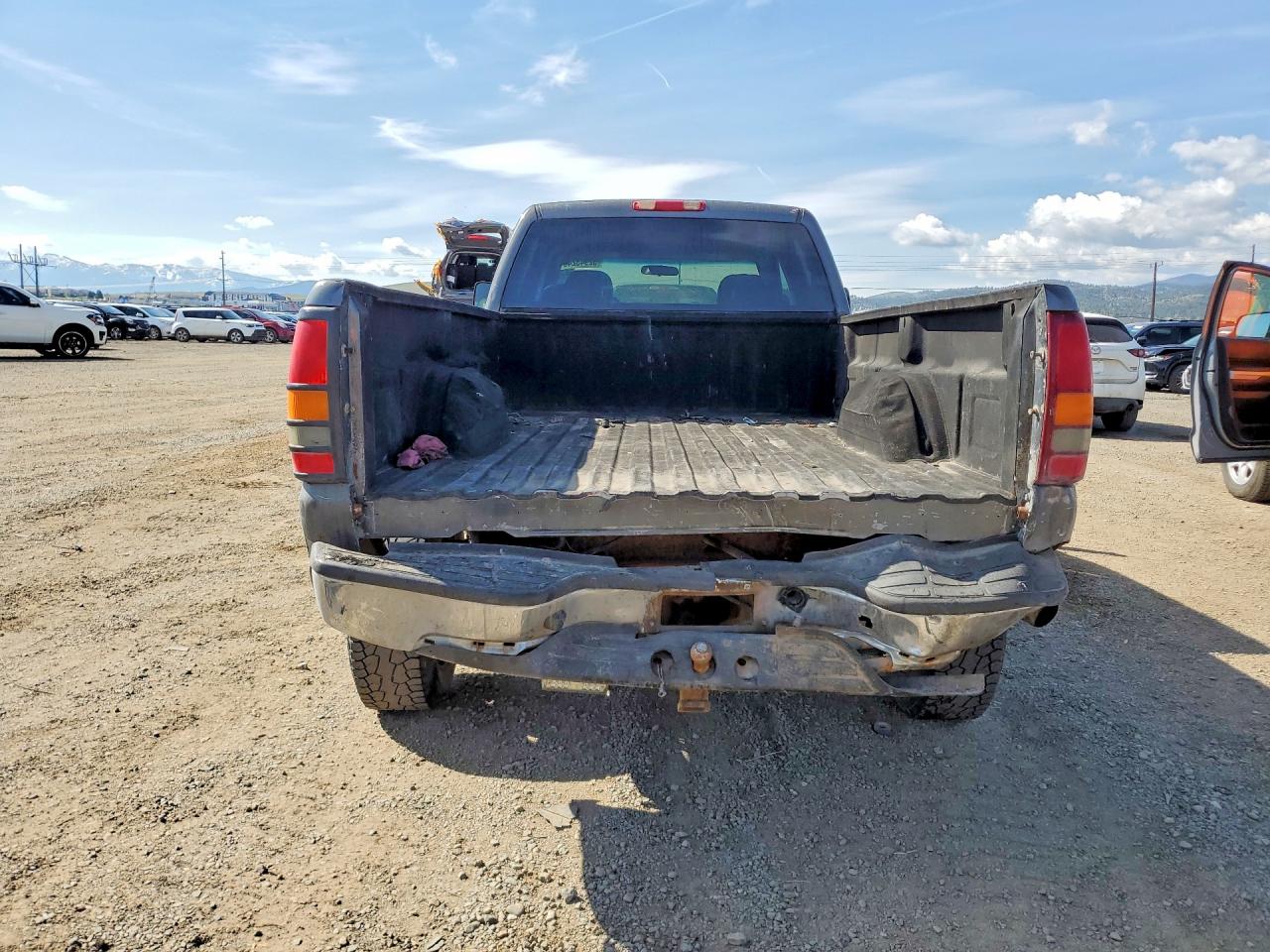 2002 CHEVROLET SILVERADO K3500 photo 11