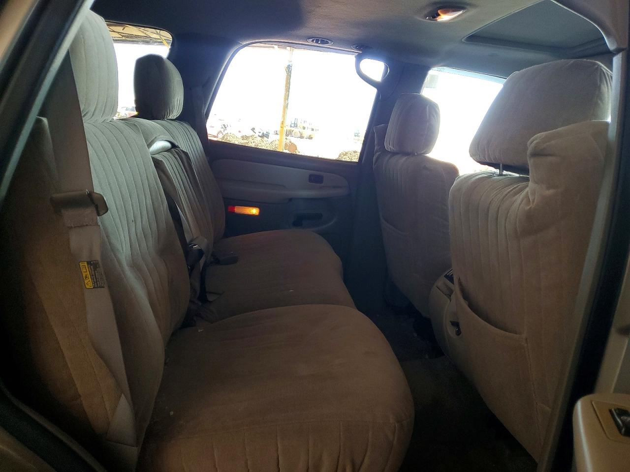2002 GMC YUKON photo 10