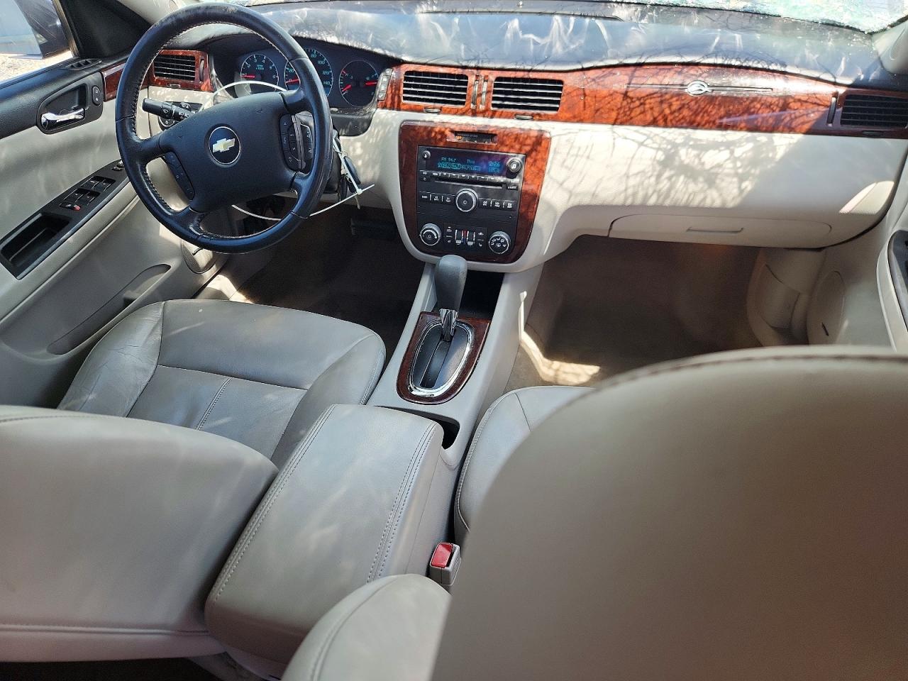 2011 CHEVROLET IMPALA LT photo 22