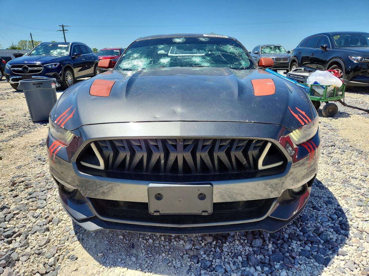 2017 FORD MUSTANG GT photo 5