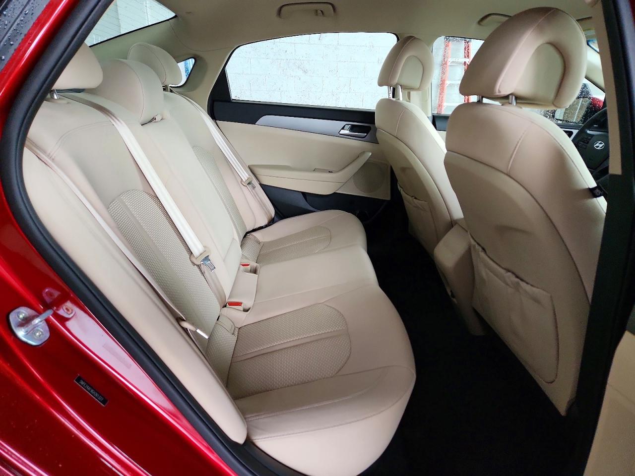 2016 HYUNDAI SONATA SE photo 19