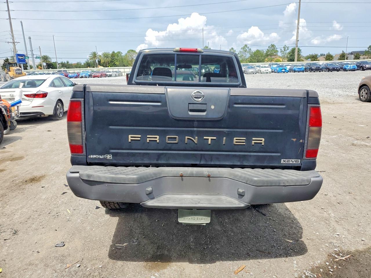 2004 NISSAN FRONTIER KING CAB XE V6 photo 11