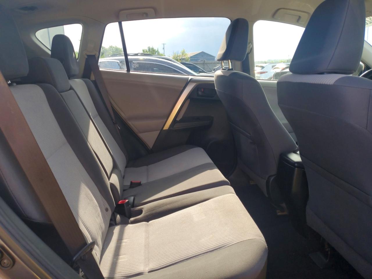 2013 TOYOTA RAV4 LE photo 31