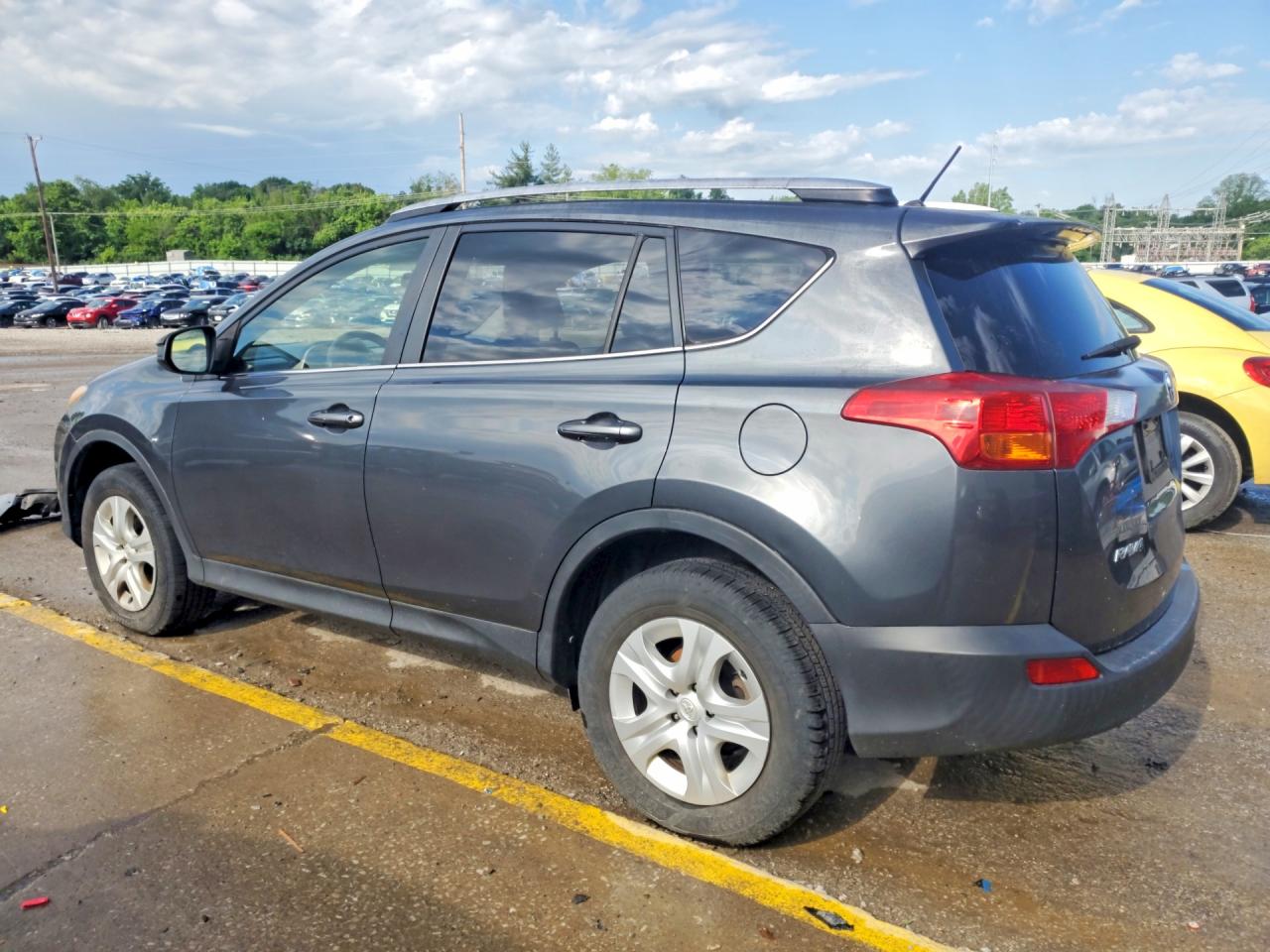 2013 TOYOTA RAV4 LE photo 4