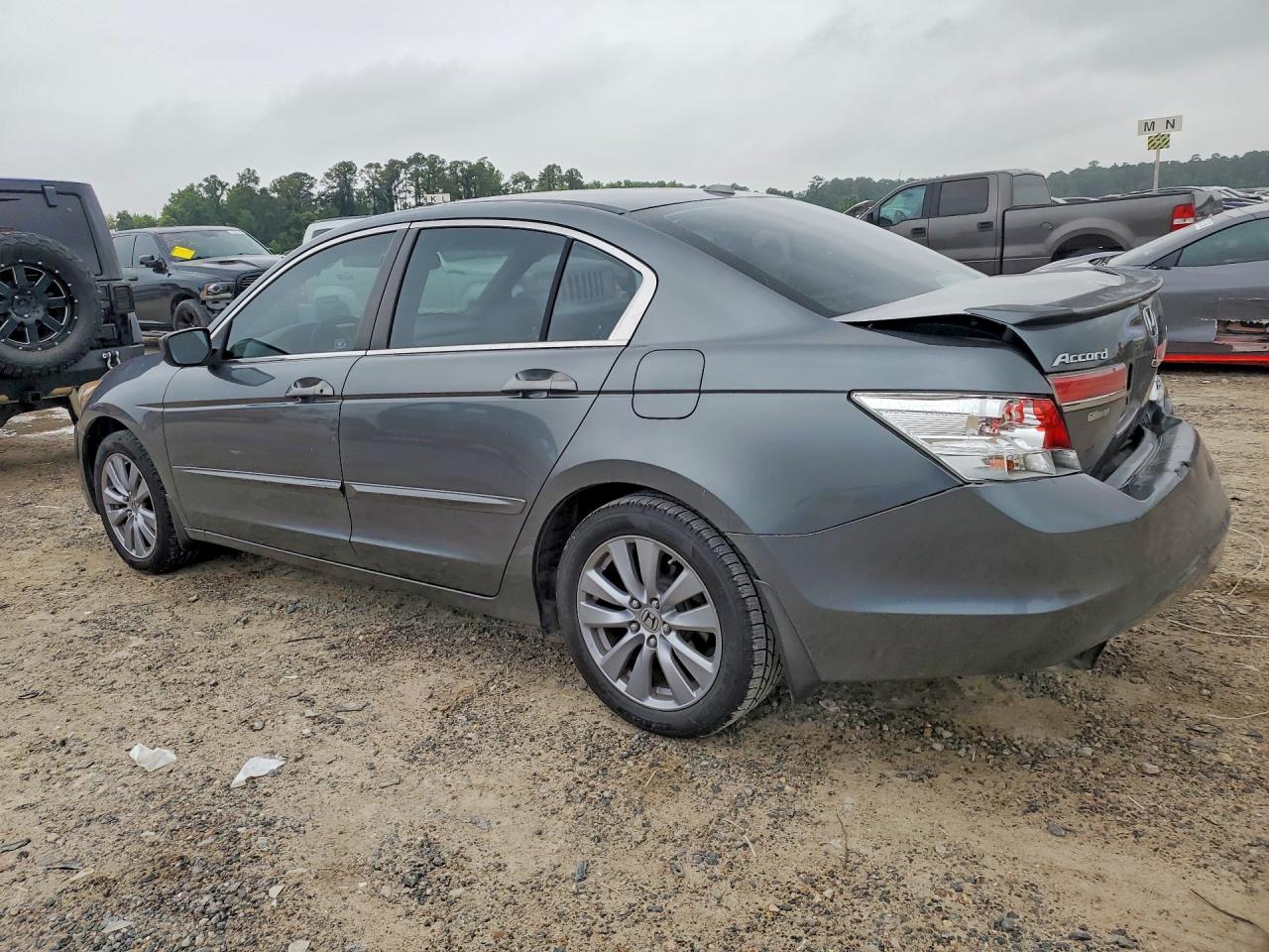 2011 HONDA ACCORD EXL photo 3