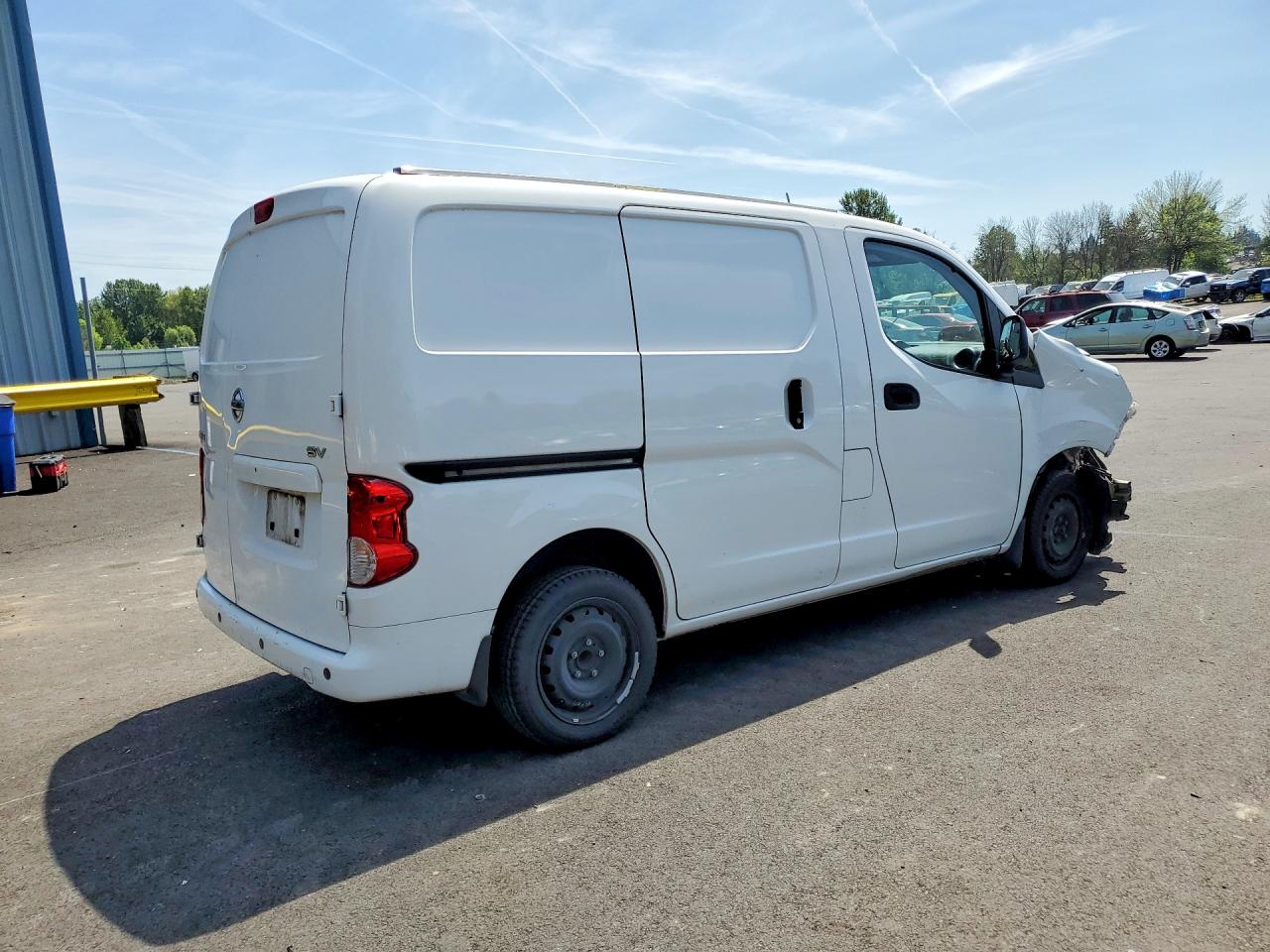 2020 NISSAN NV200 SV photo 7