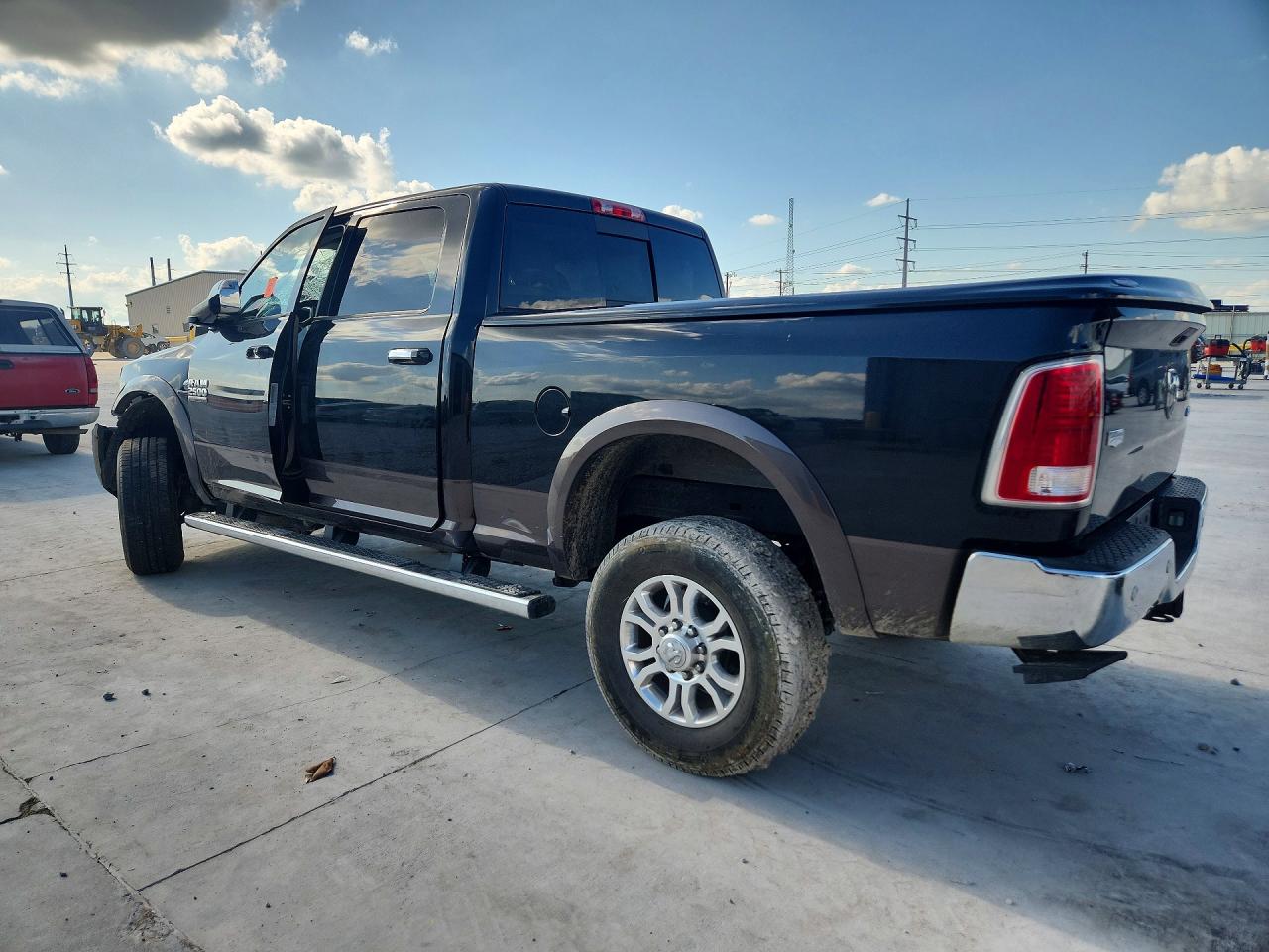 2018 RAM 2500 LARAMIE photo 3