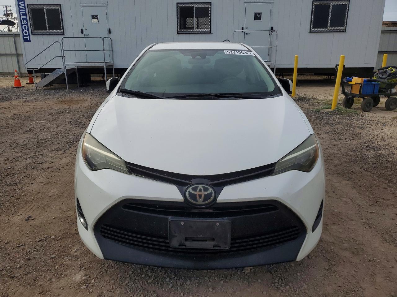 2017 TOYOTA COROLLA L photo 9