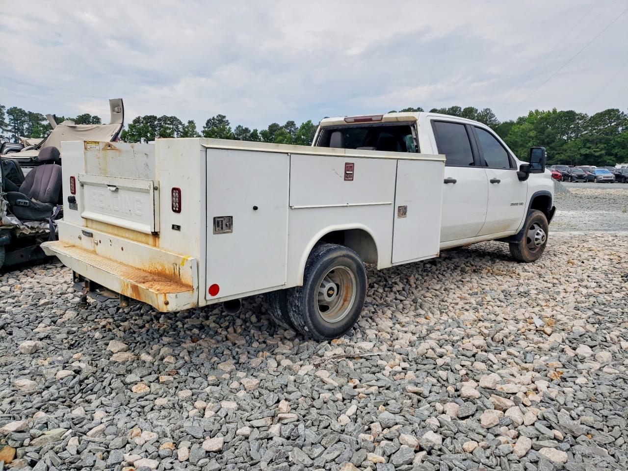 2021 CHEVROLET SILVERADO C3500 photo 5
